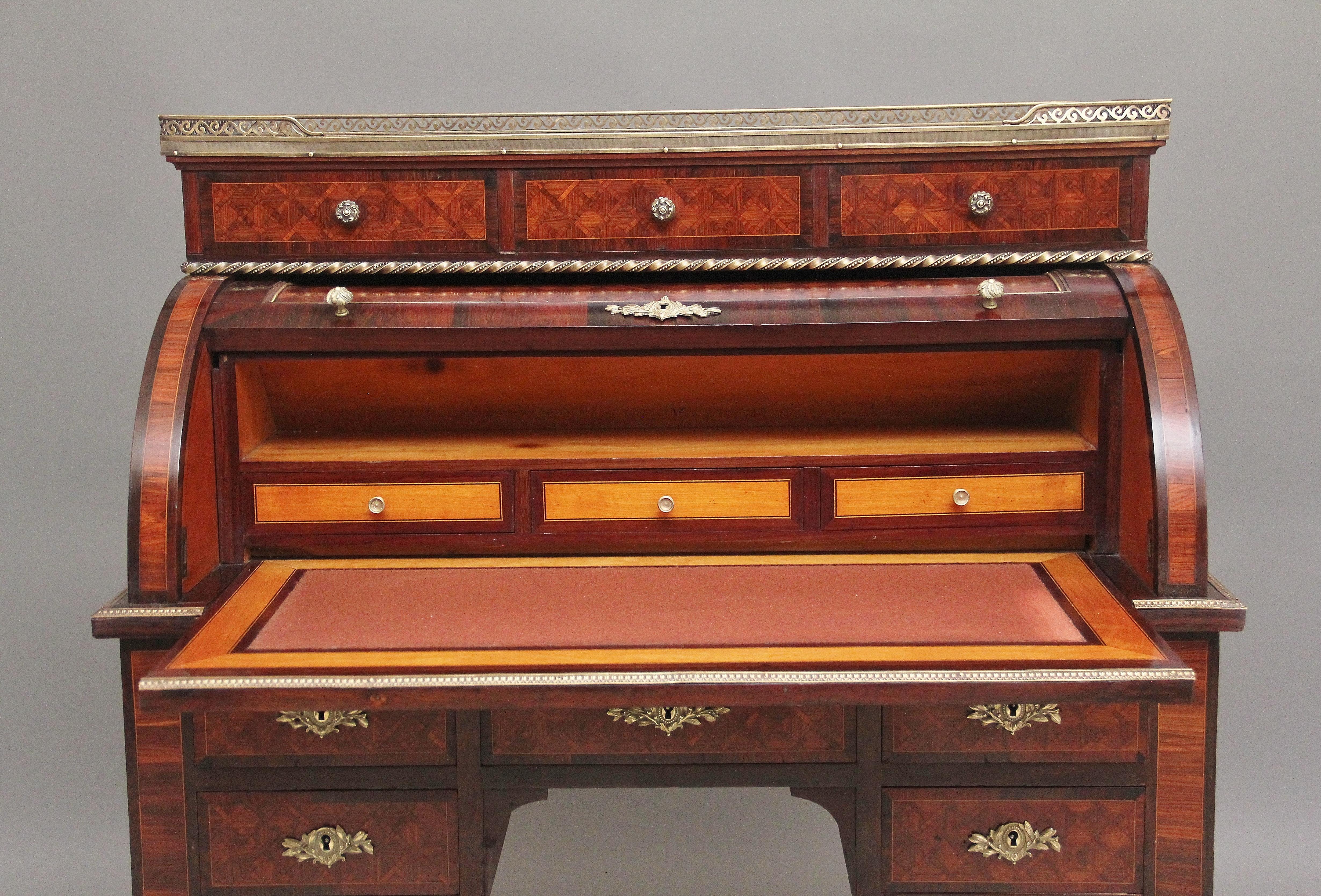Late 19th Century 19th Century French Kingwood cylinder desk For Sale