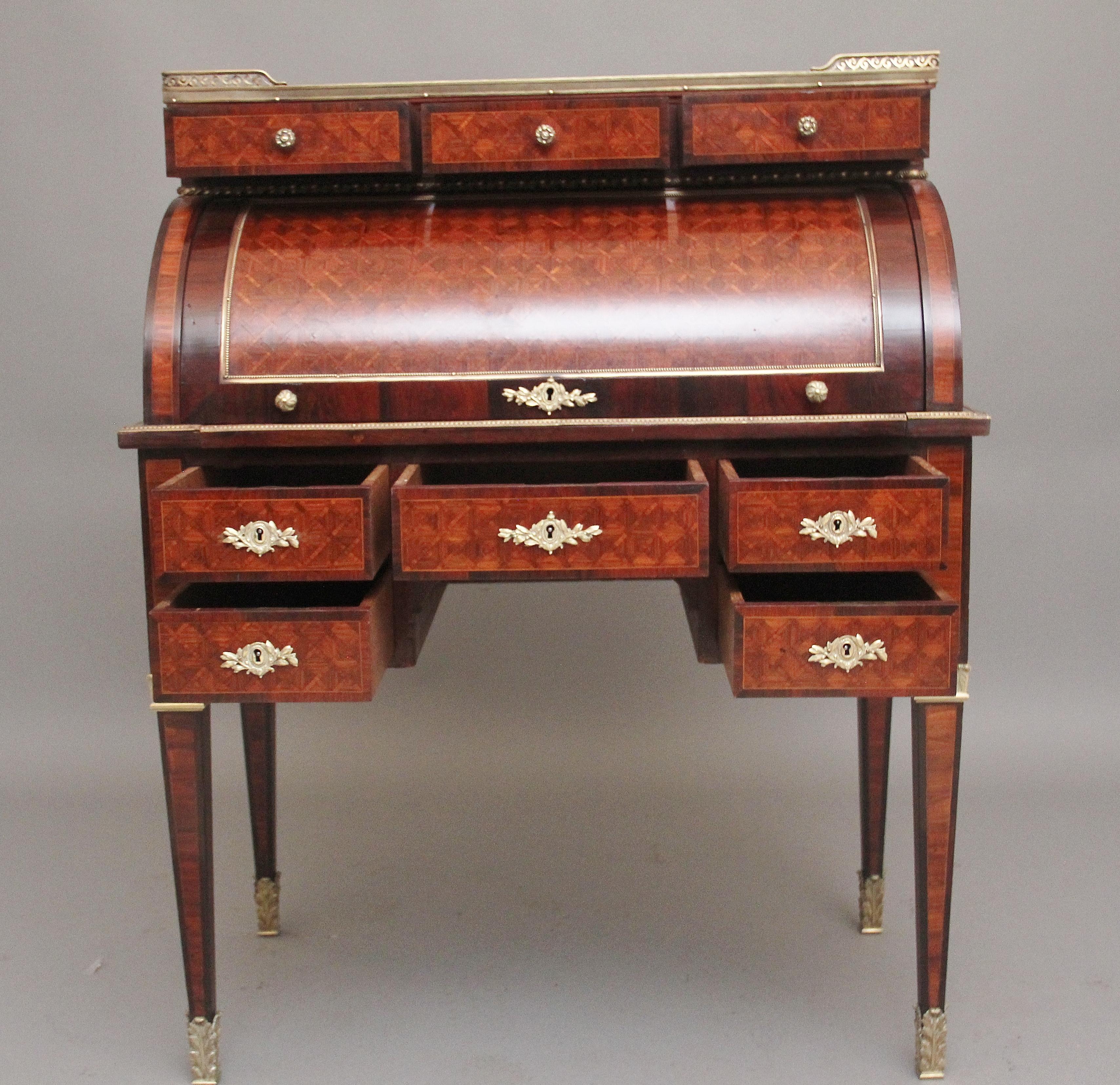 19th Century French Kingwood cylinder desk For Sale 2
