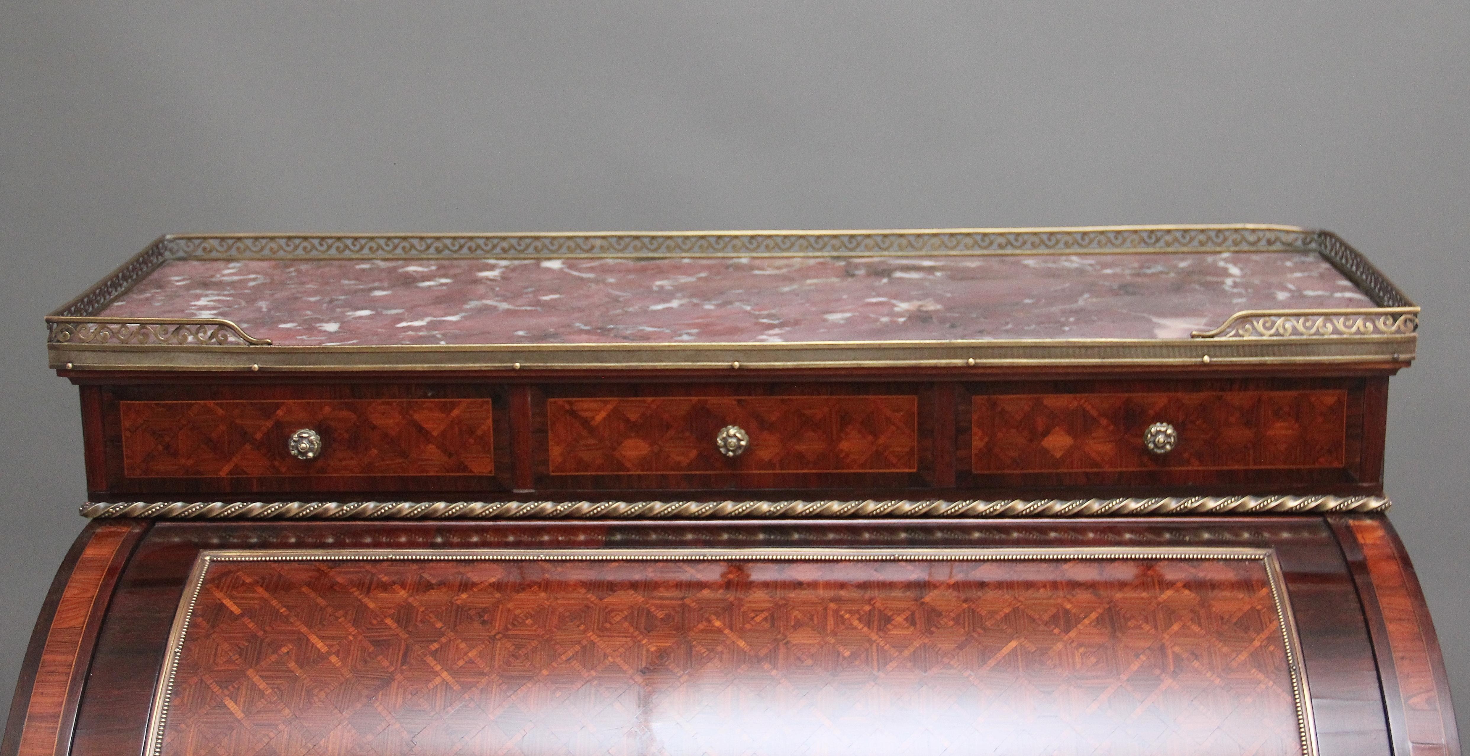 19th Century French Kingwood cylinder desk For Sale 3