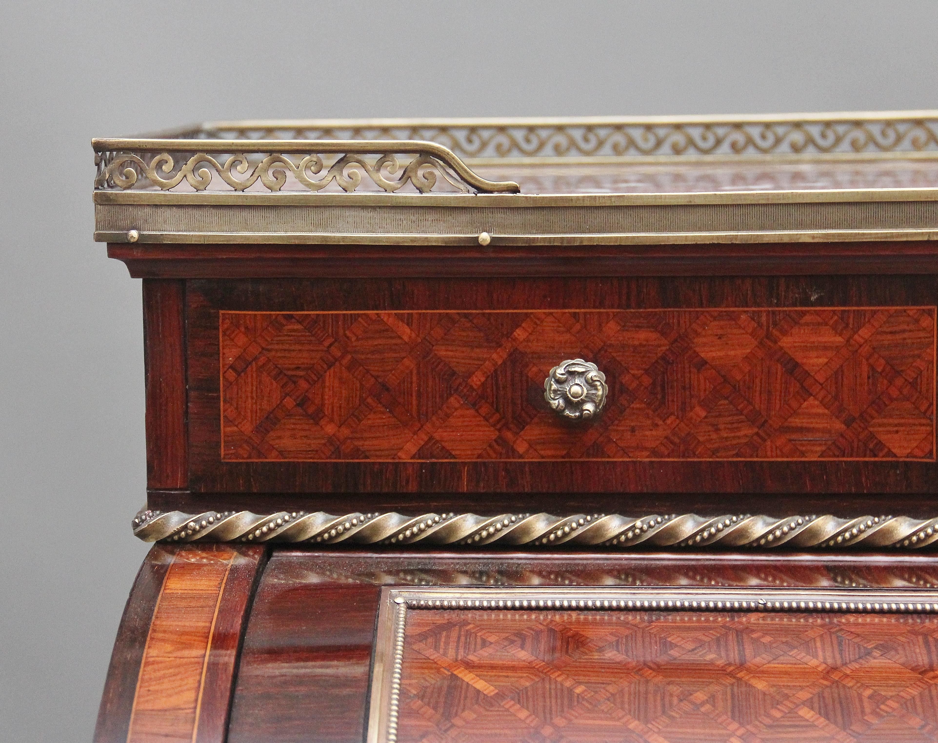19th Century French Kingwood cylinder desk For Sale 4