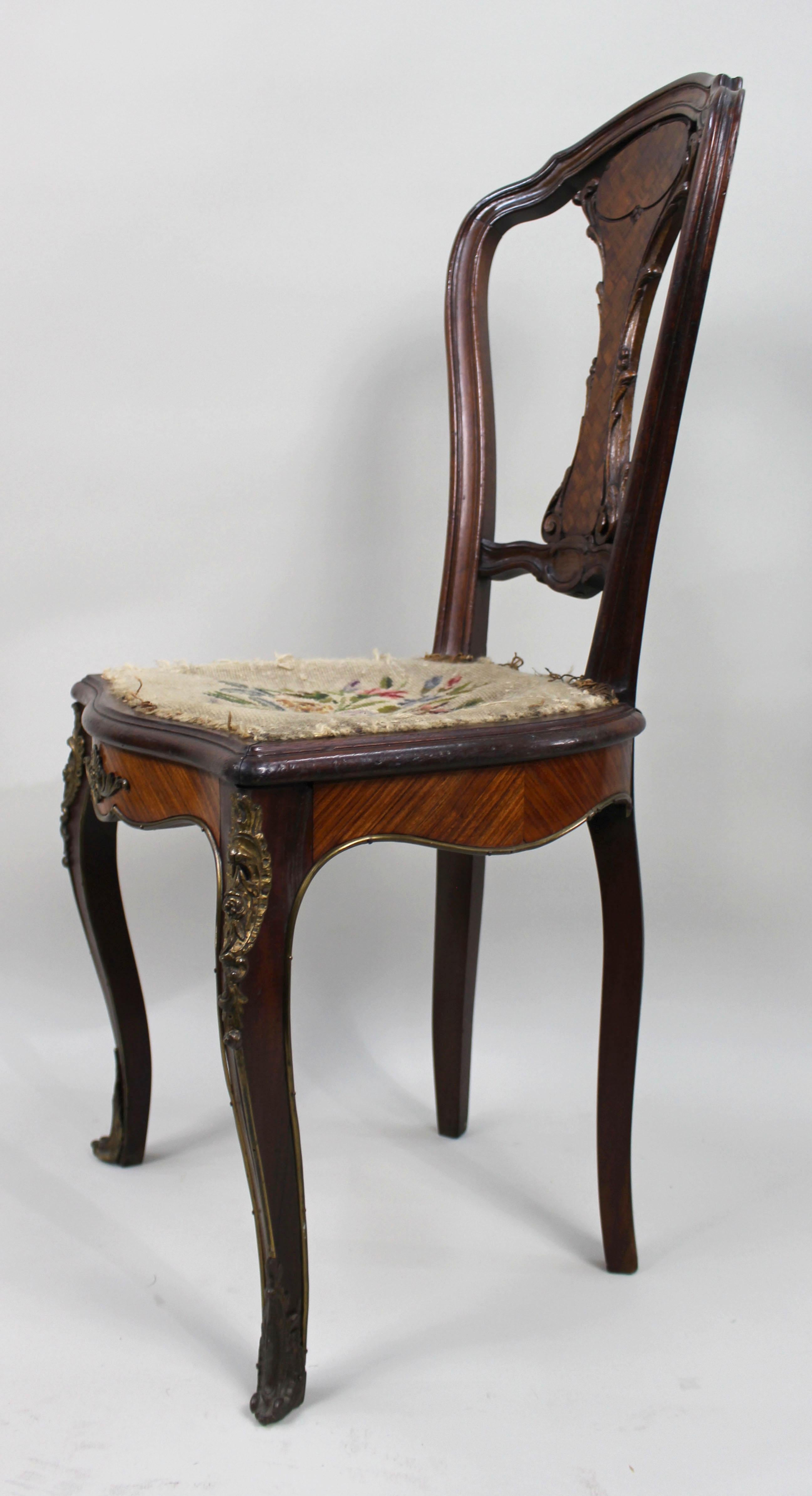 Chaise d'appoint en marqueterie de bois de roi du 19e siècle avec montures en bronze doré en vente 2