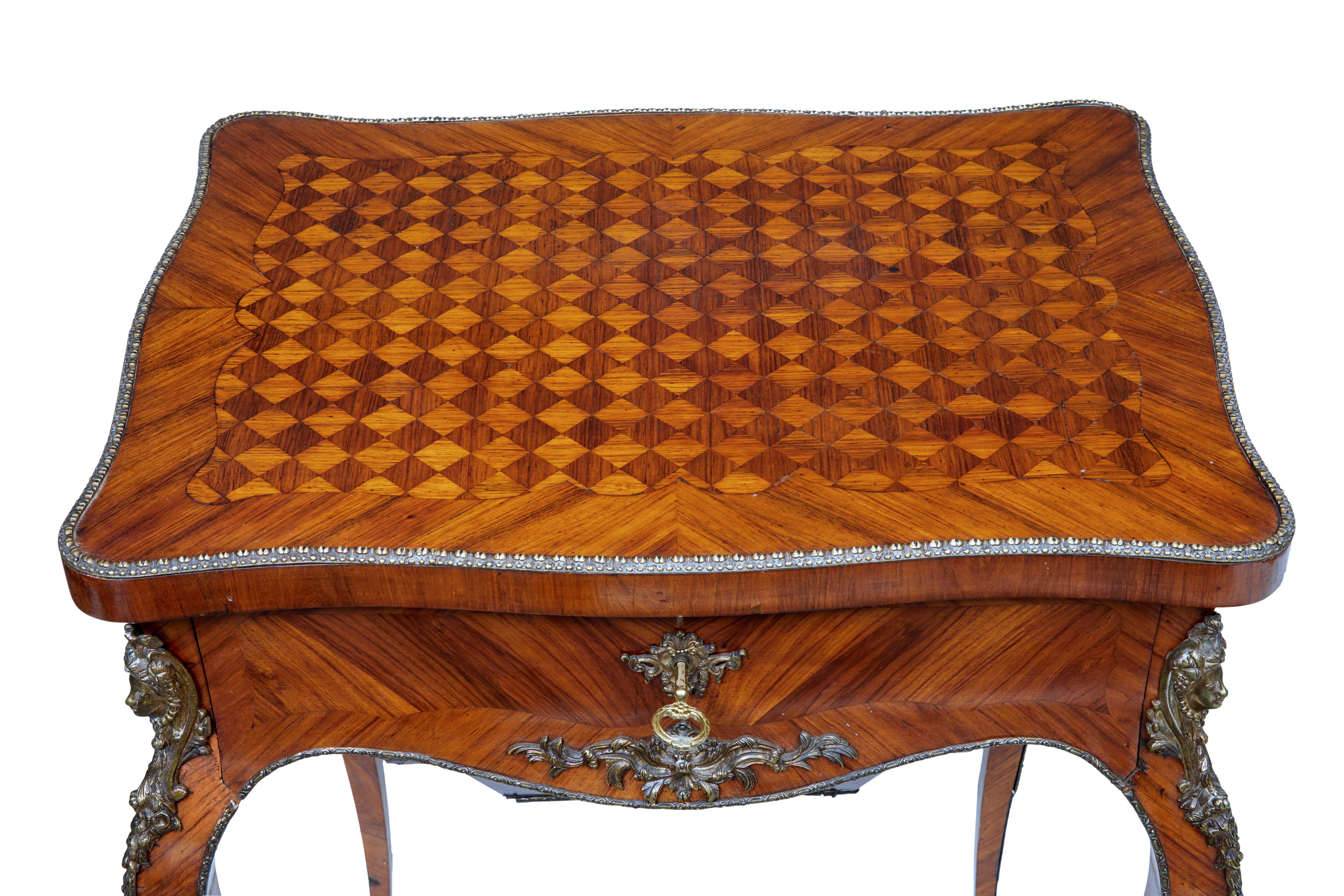 Table de couture en bois de rose français du 19ème siècle Bon état - En vente à Debenham, Suffolk