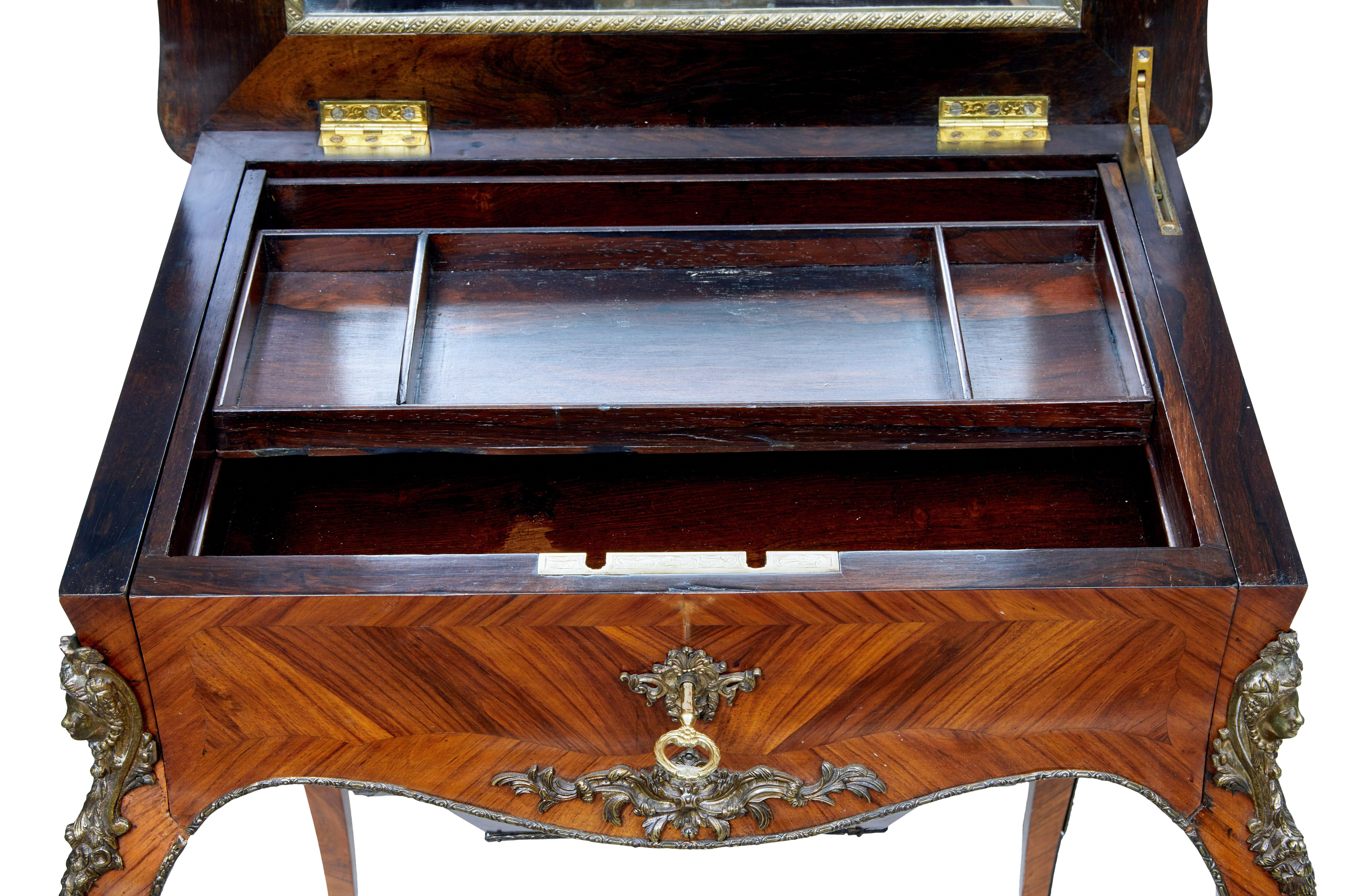 XIXe siècle Table de couture en bois de rose français du 19ème siècle en vente