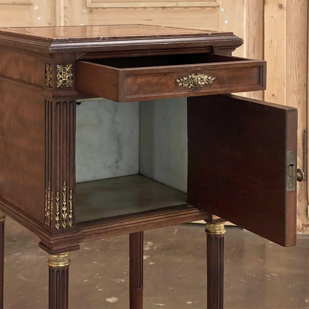 19th Century French Krieger Louis XVI Mahogany Nightstand For Sale 1