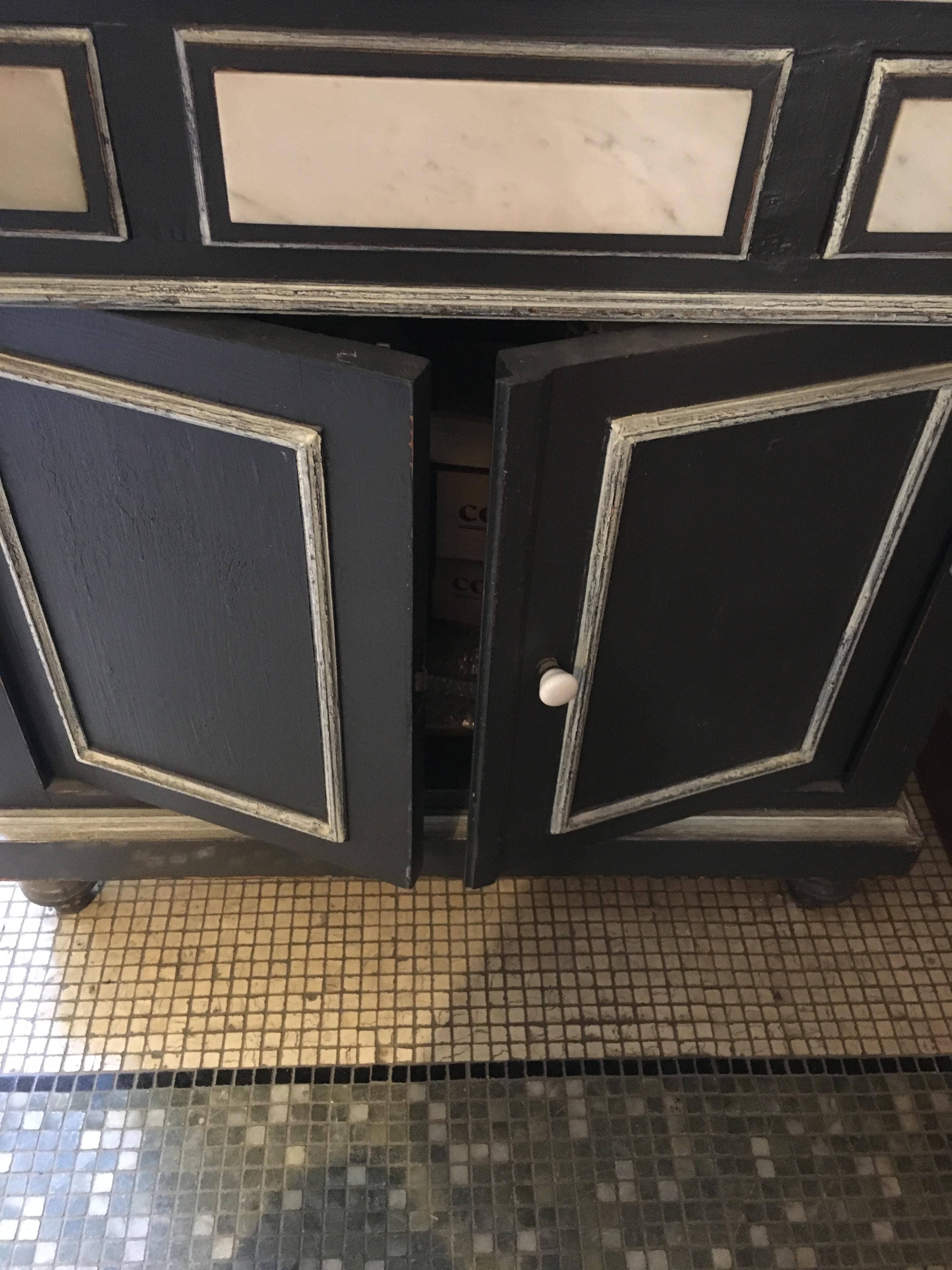 19th Century French Lacquered Wood Cupboard Sink with Carrara Marble Top, 1890s In Good Condition For Sale In Florence, IT