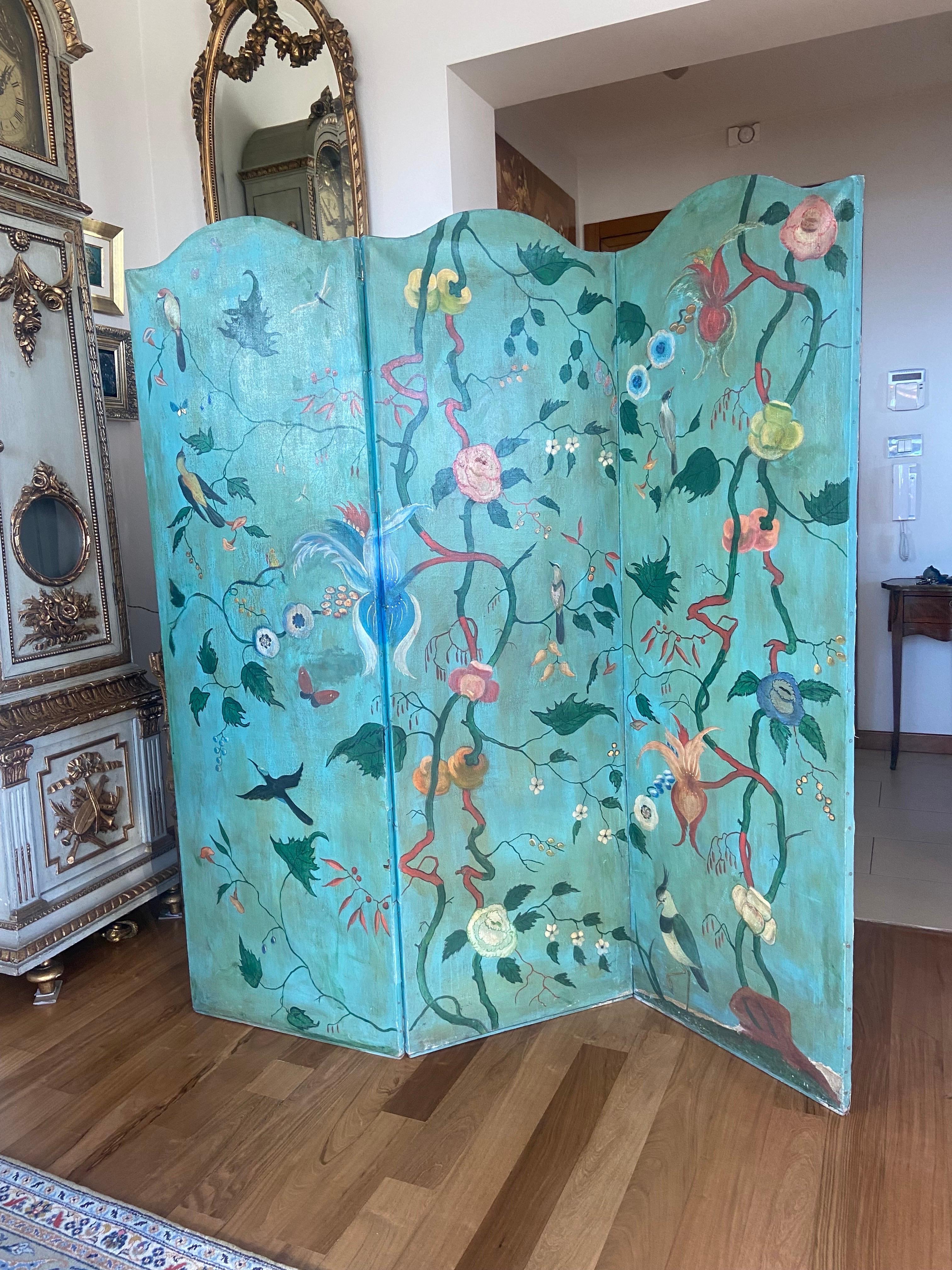 19th Century French Large Screen with Three Leaves in Hand Painted Canvas In Good Condition For Sale In Sofia, BG