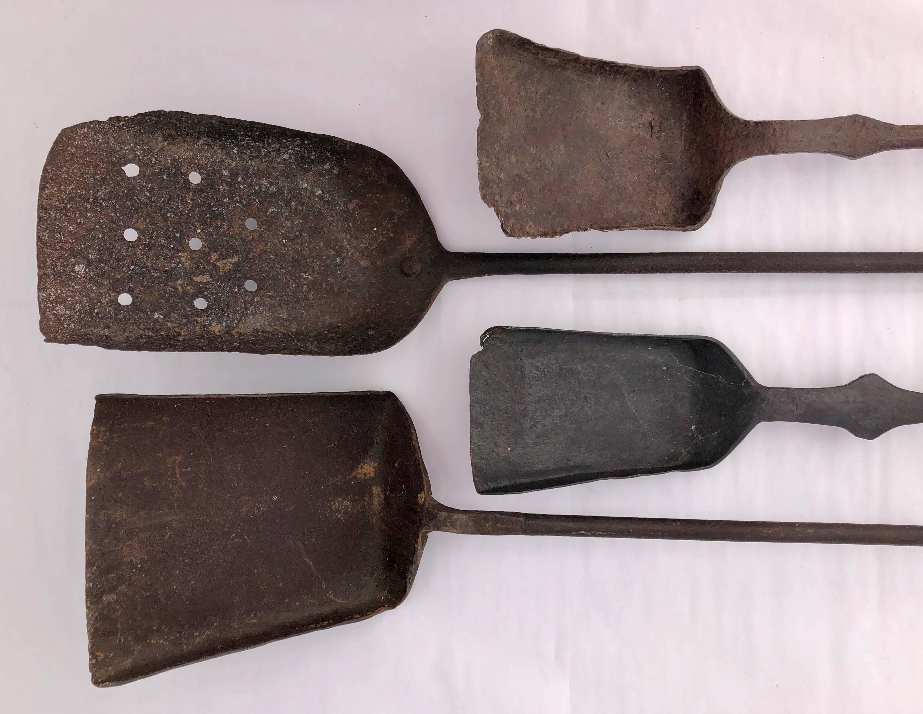 Hand-Crafted 19th Century French Large Wrought Iron Fireplace Ash Shovels, Set of Four For Sale