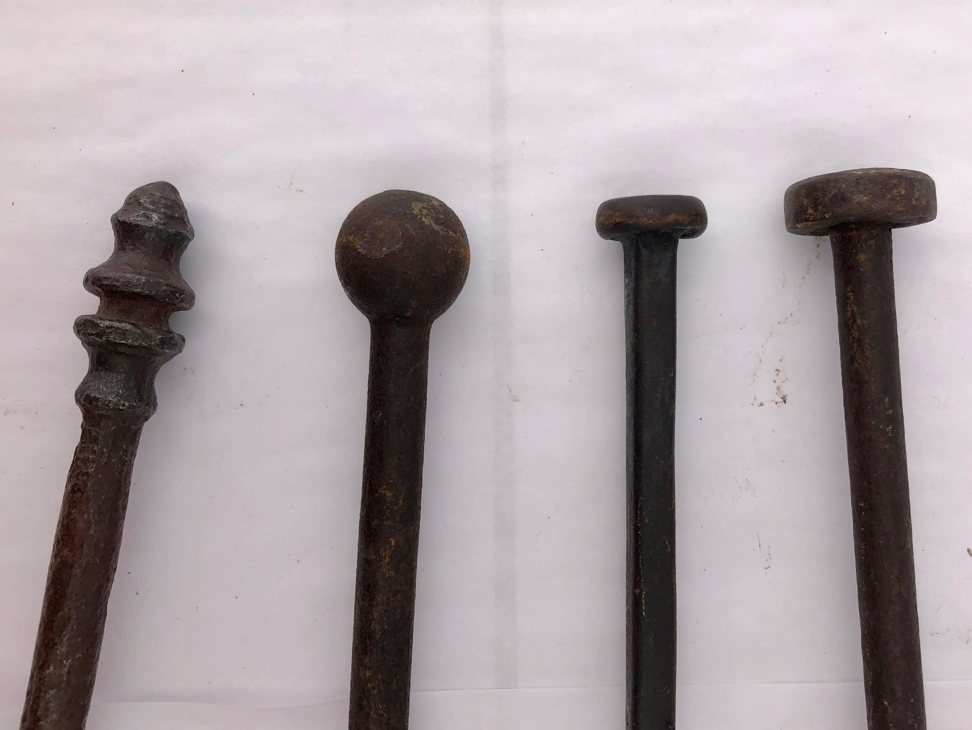 19th Century French Large Wrought Iron Fireplace Ash Shovels, Set of Four For Sale 1