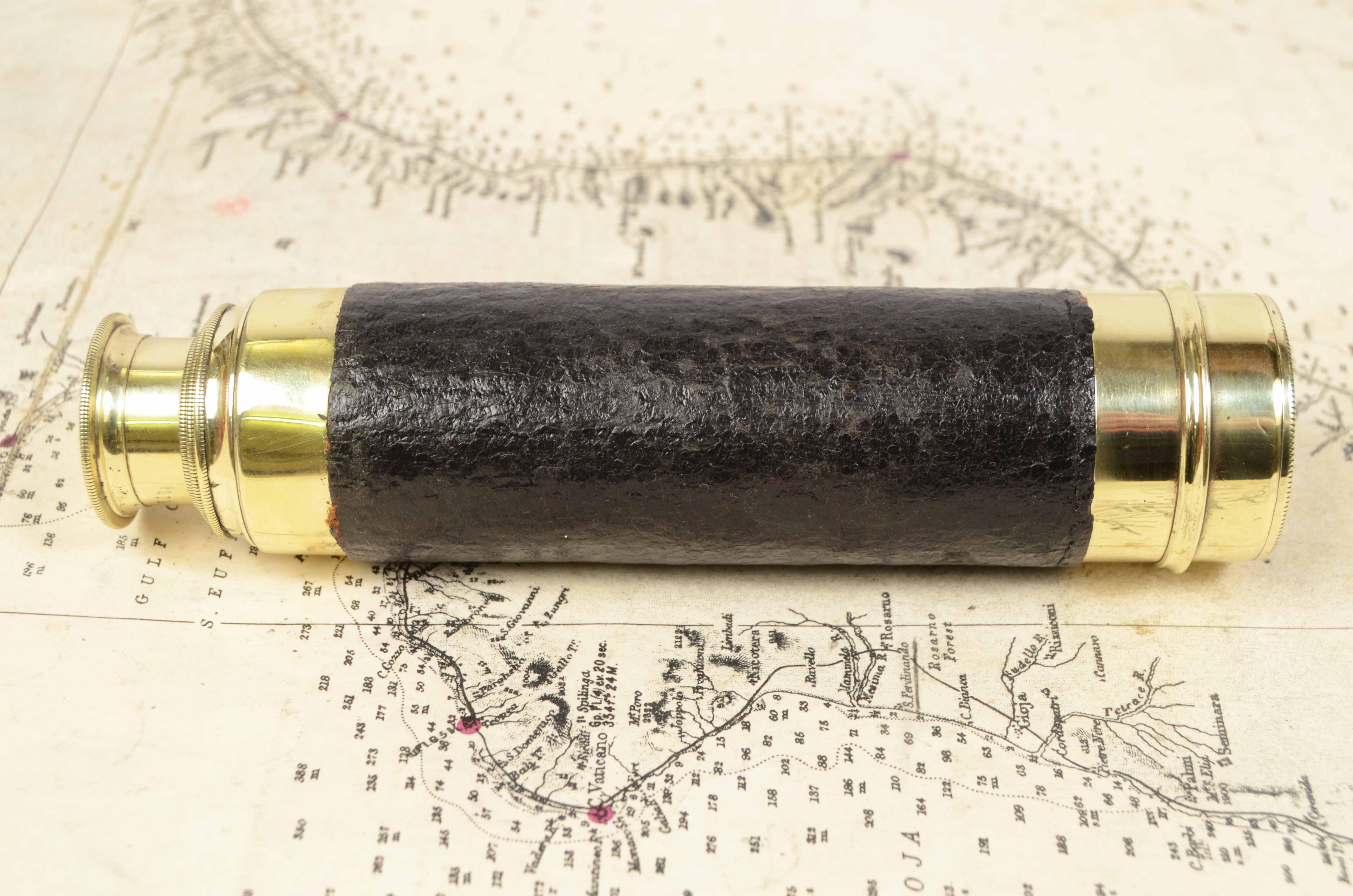 19th Century French Leather and Brass Small Telescope Antique Nautical Item 3