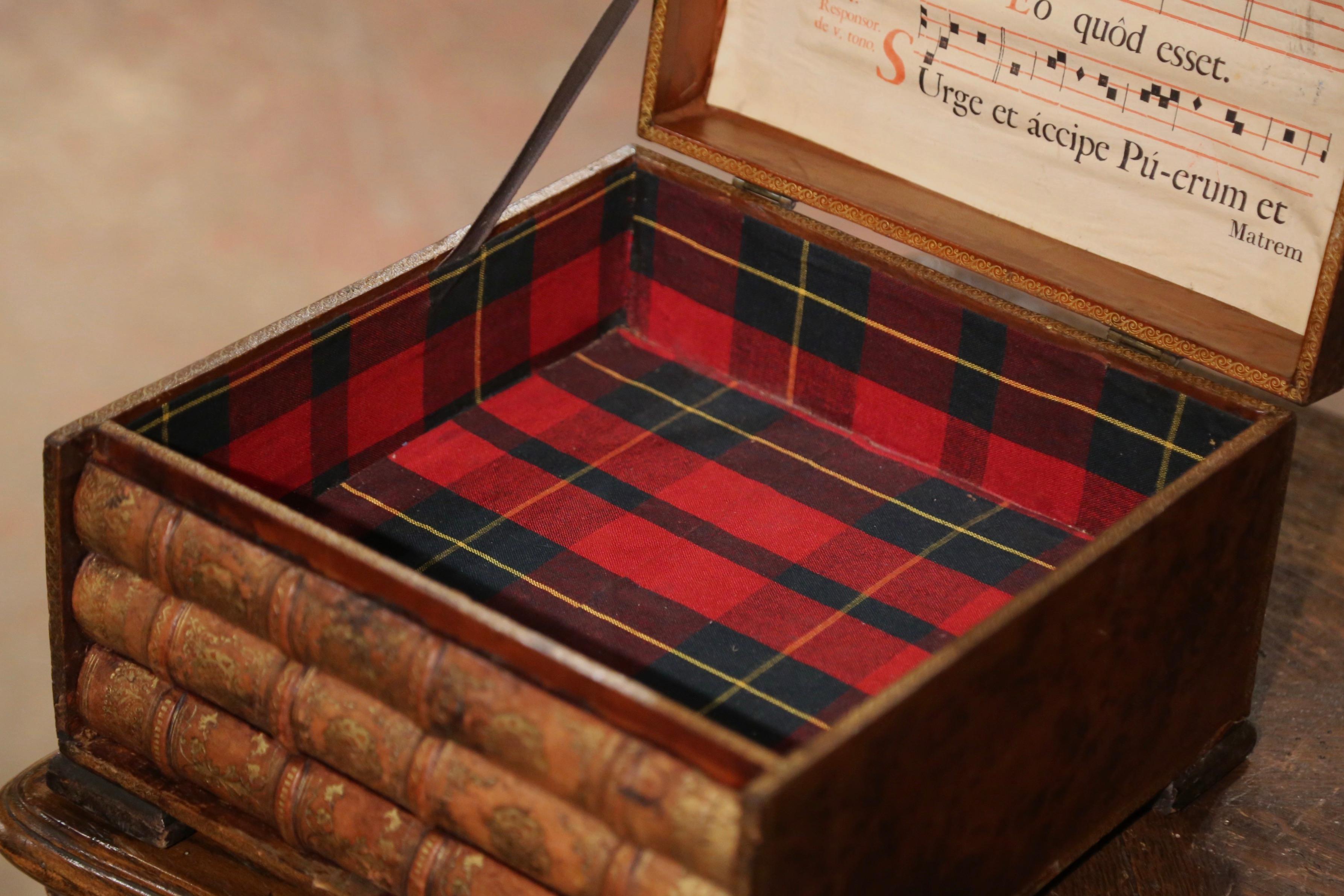 Boîte décorative à tiroirs cachés pour livres reliés en cuir du 19e siècle en vente 2