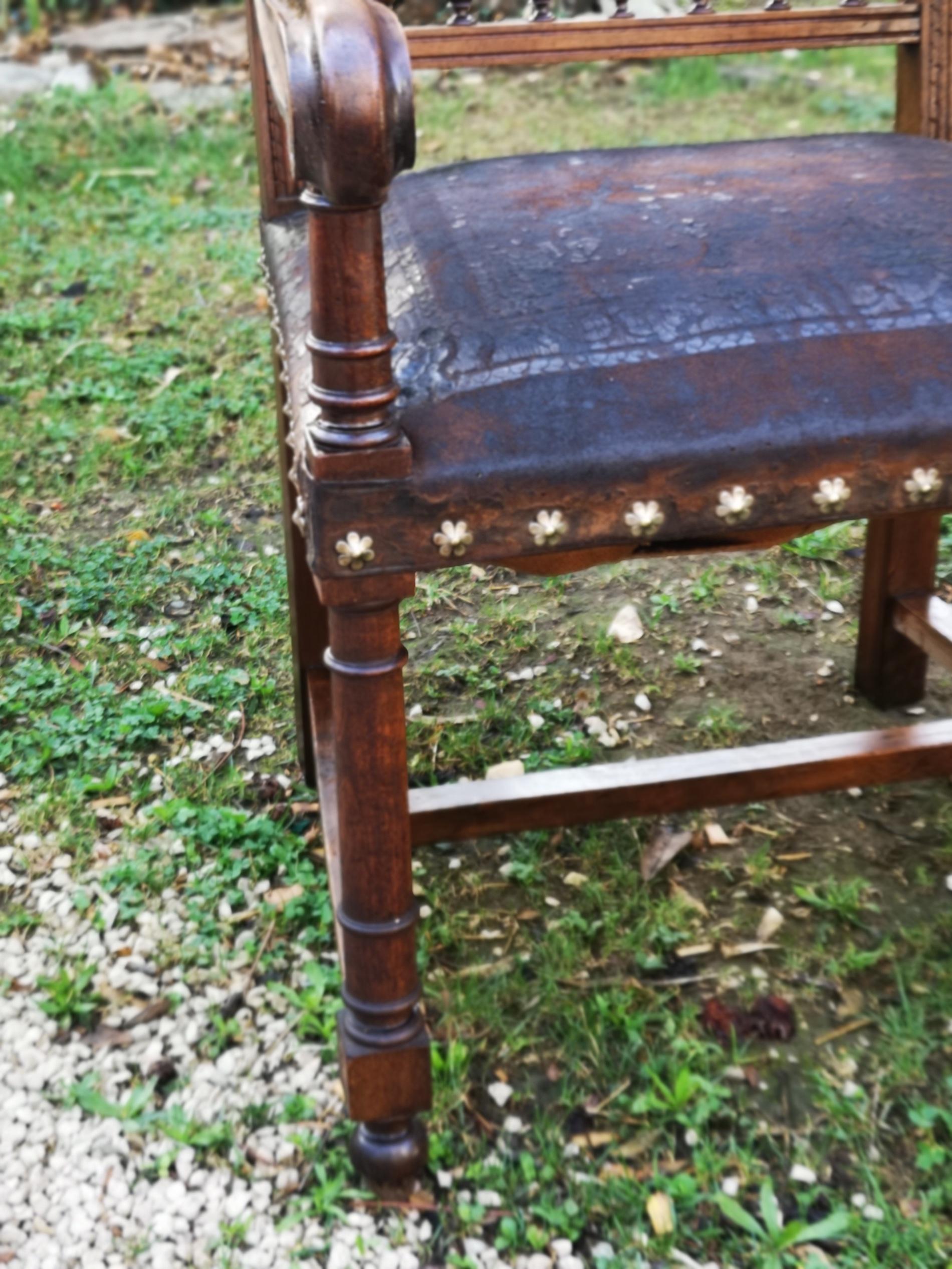 19th Century, French, Leather Throne Chair In Distressed Condition For Sale In TARBES, FR