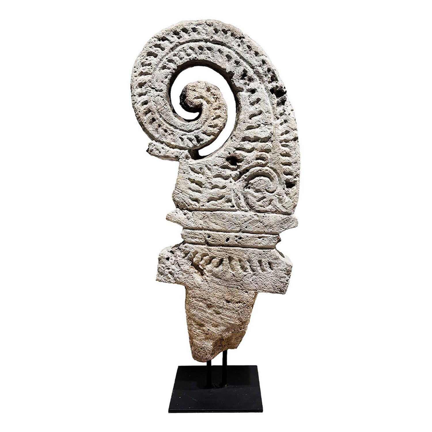 19th Century French Limestone Relic Statue - Antique Décor For Sale