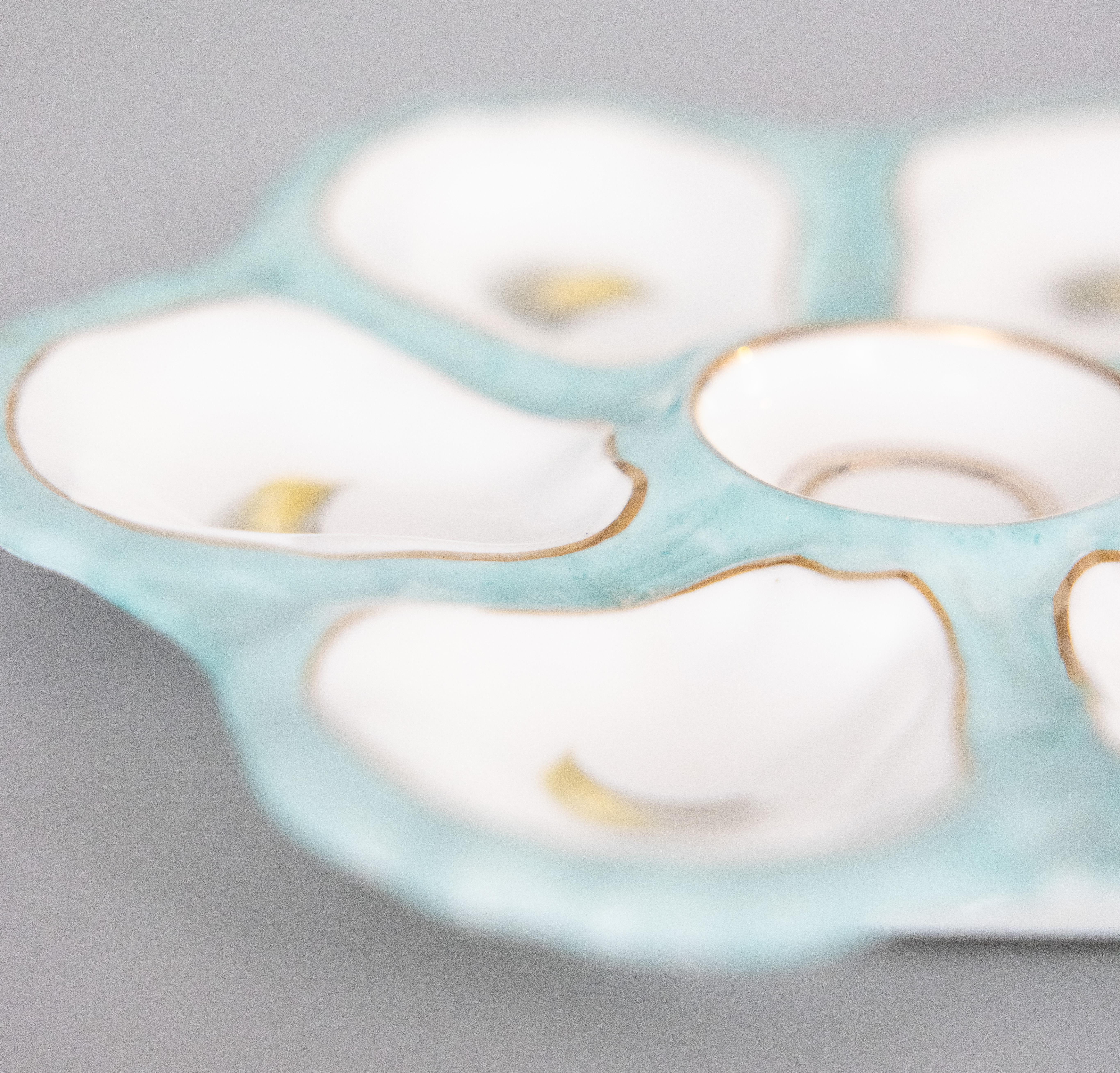 Français Assiette à huîtres du 19ème siècle en porcelaine turquoise de Limoges