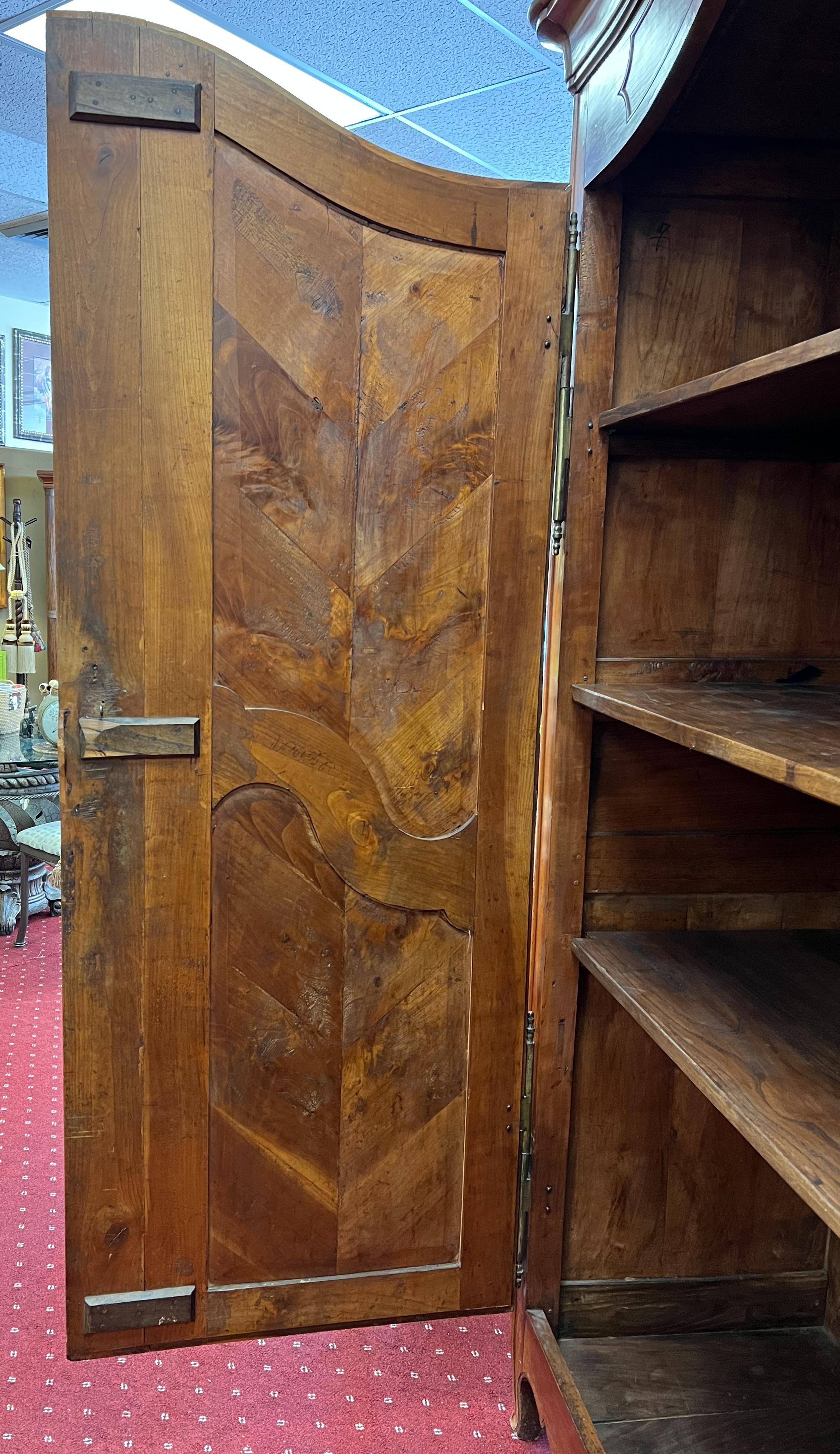 19th Century French Linen Armoire For Sale at 1stDibs
