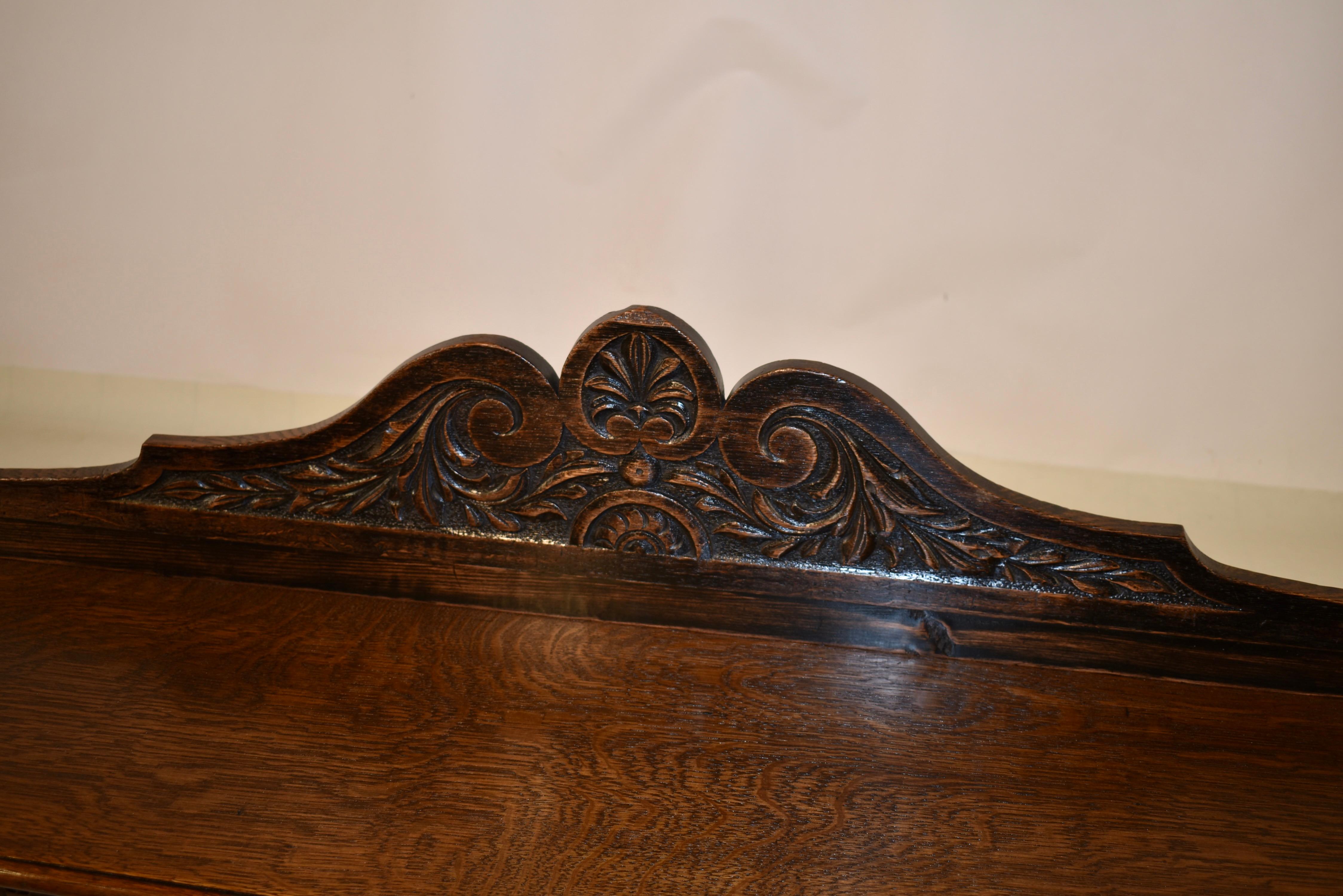 Hand-Carved 19th Century French Long Window Seat