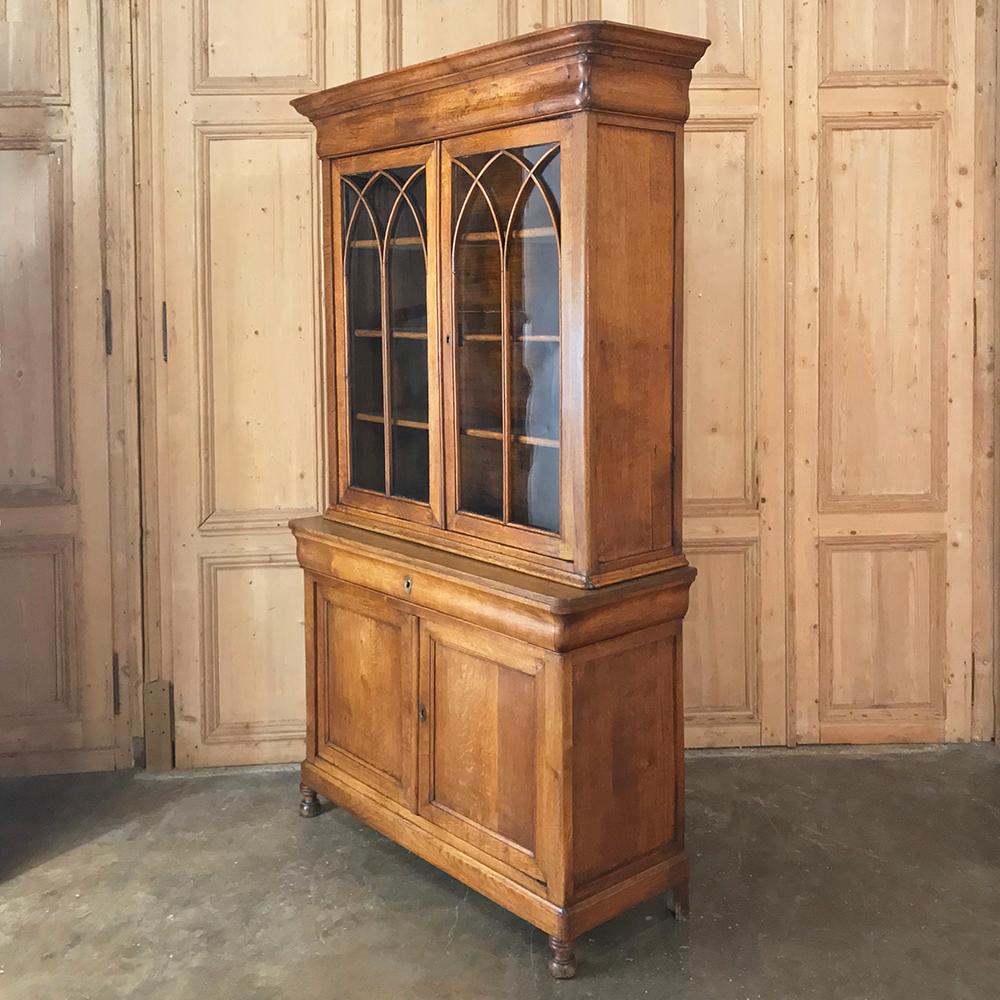 19th Century French Louis Philippe Bookcase In Good Condition In Dallas, TX