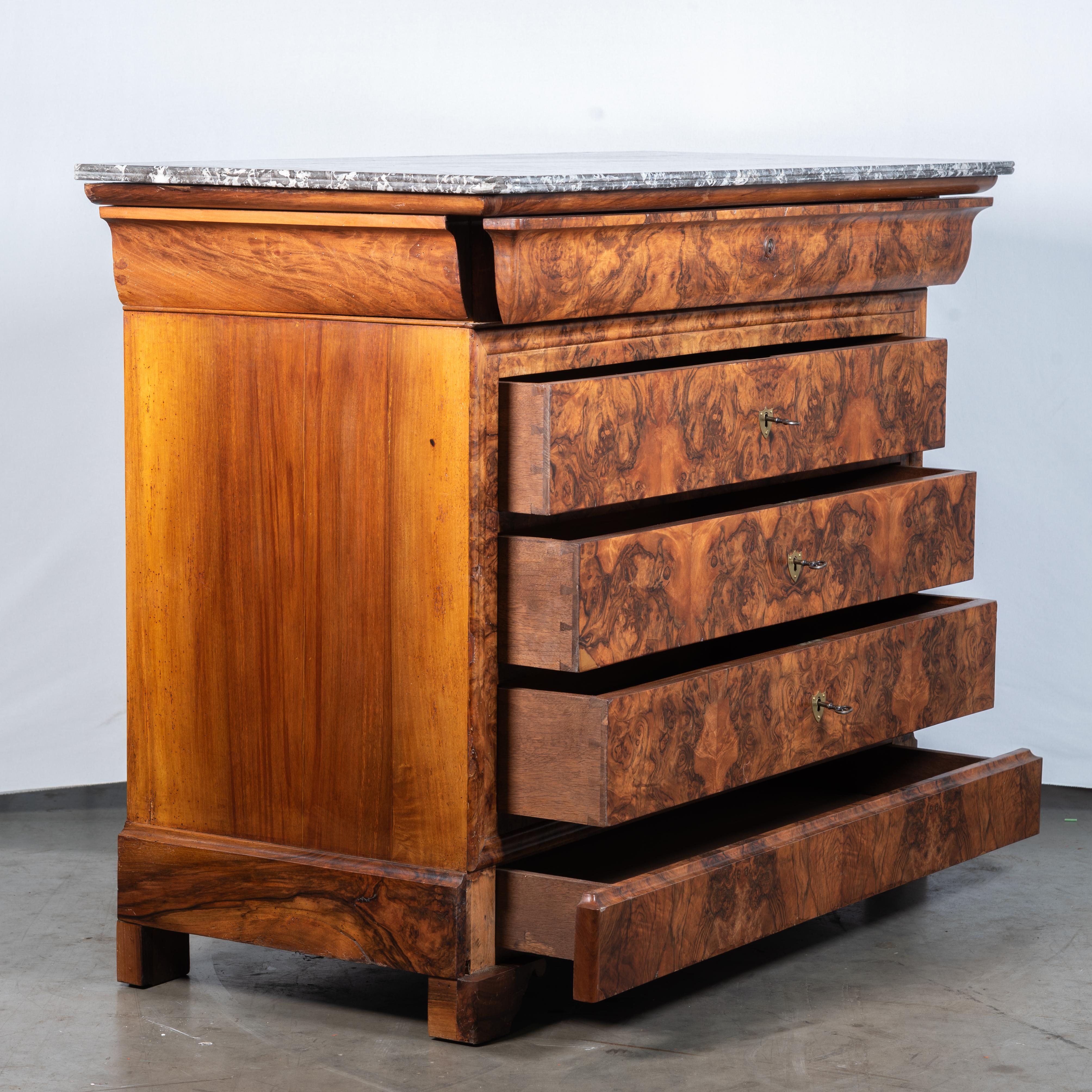 19th Century French Louis Philippe Burl Walnut Commode In Good Condition For Sale In San Antonio, TX