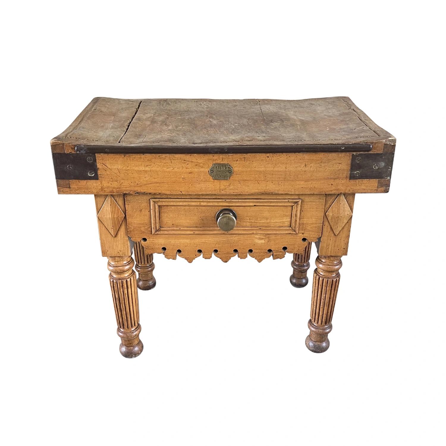 Français Table de boucherie Louis Philippe française du 19ème siècle - Table de cuisine ancienne en hêtre en vente