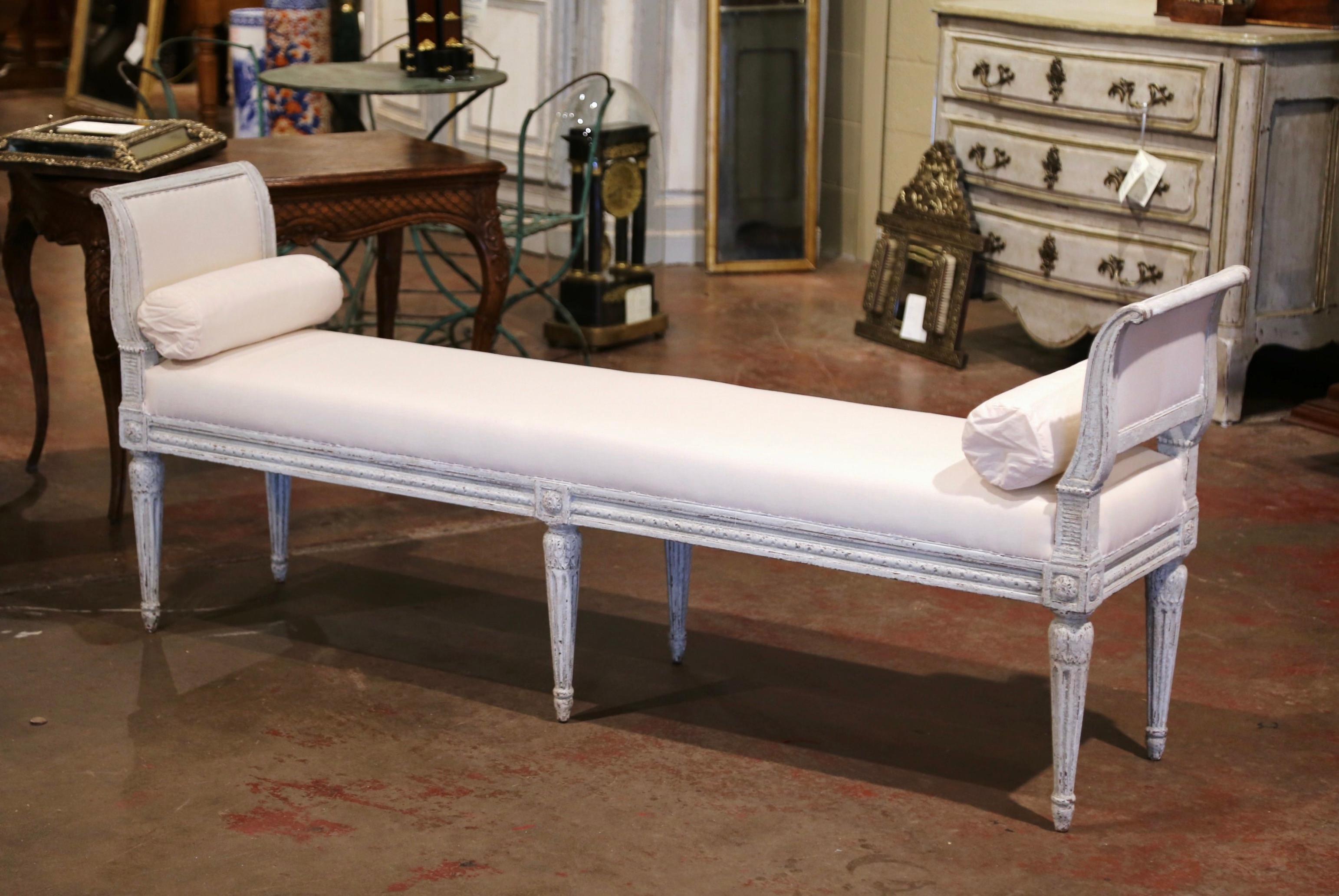 19th Century French Louis Philippe Carved and Painted Banquette with Back In Excellent Condition In Dallas, TX