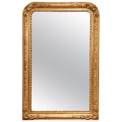 19th Century French Louis Philippe Carved Giltwood Mirror with Floral Decor