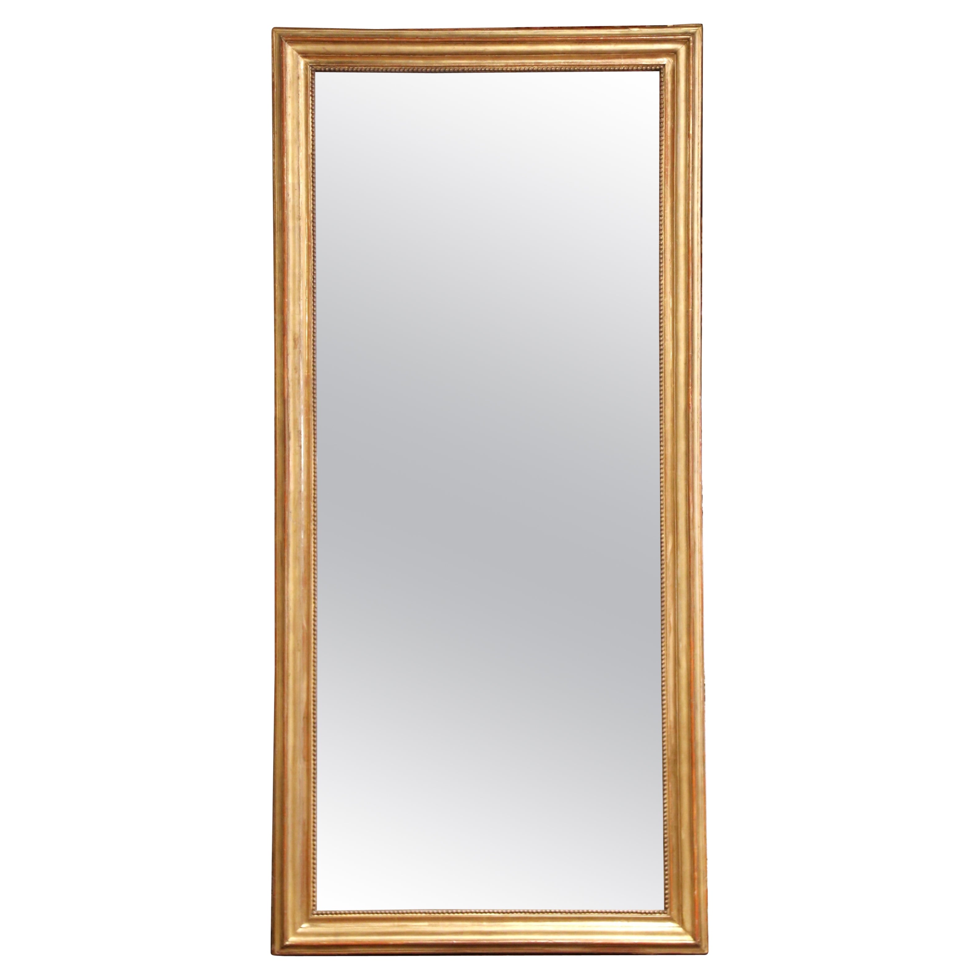 19. Jahrhundert Französisch Louis Philippe geschnitzt Giltwood Wandspiegel mit Perlen trimmen im Angebot