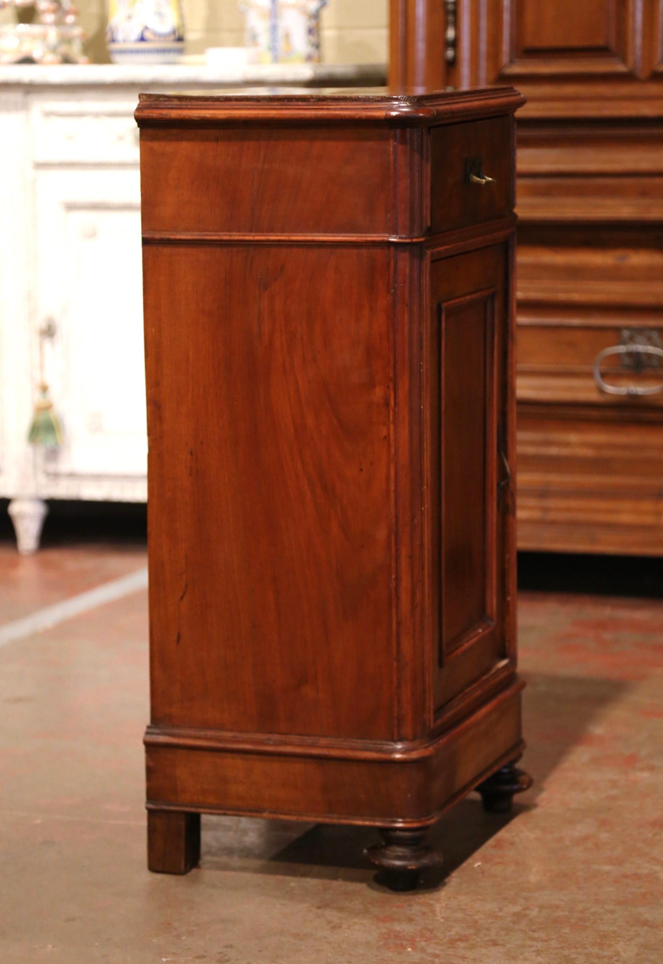 19th Century French Louis Philippe Carved Walnut Bedside Table Cabinet 7