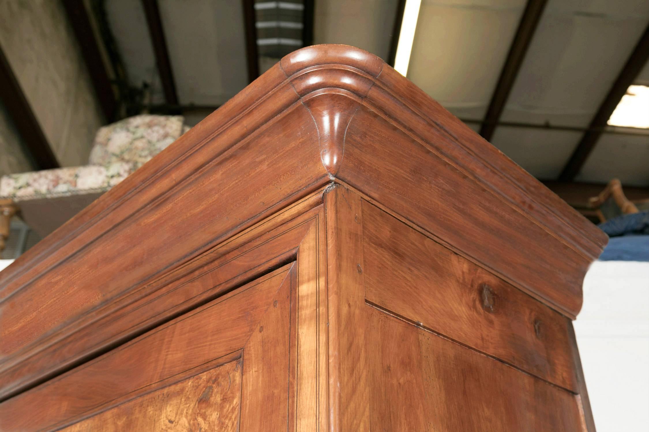 19th Century French Louis Philippe Cherry Bonnetiere with Bookmatched Front In Excellent Condition In Birmingham, AL