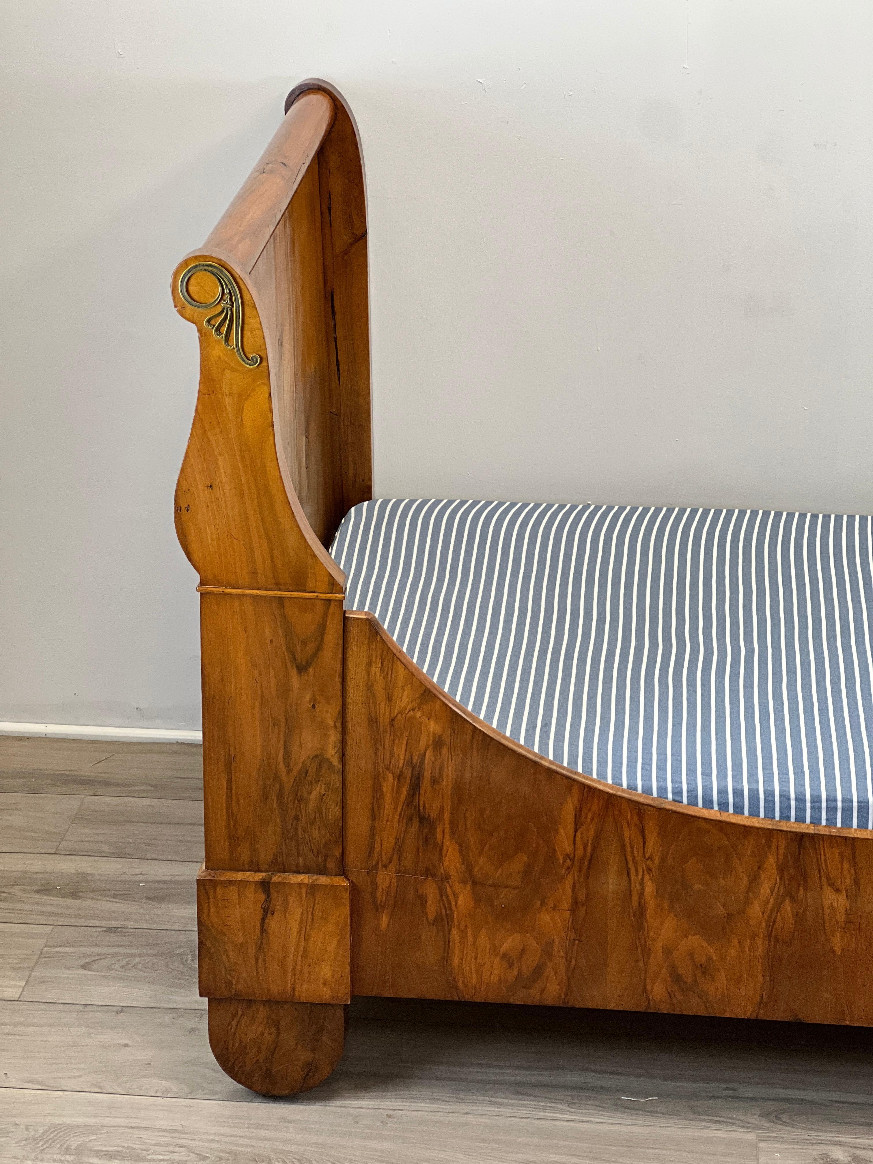 19th Century French Louis Philippe Daybed In Good Condition In Nashville, TN