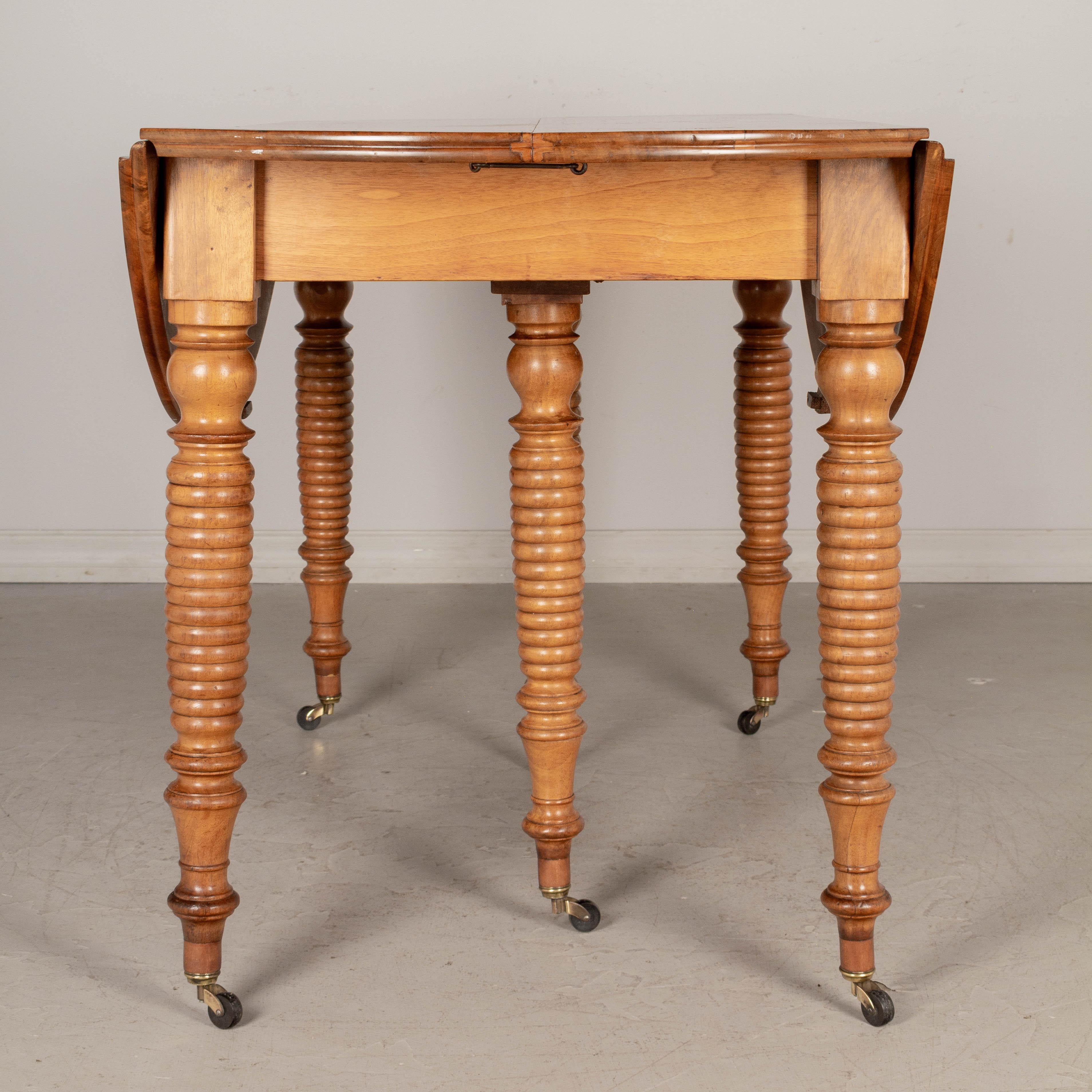19th Century French Louis Philippe Extension Dining Table For Sale 4