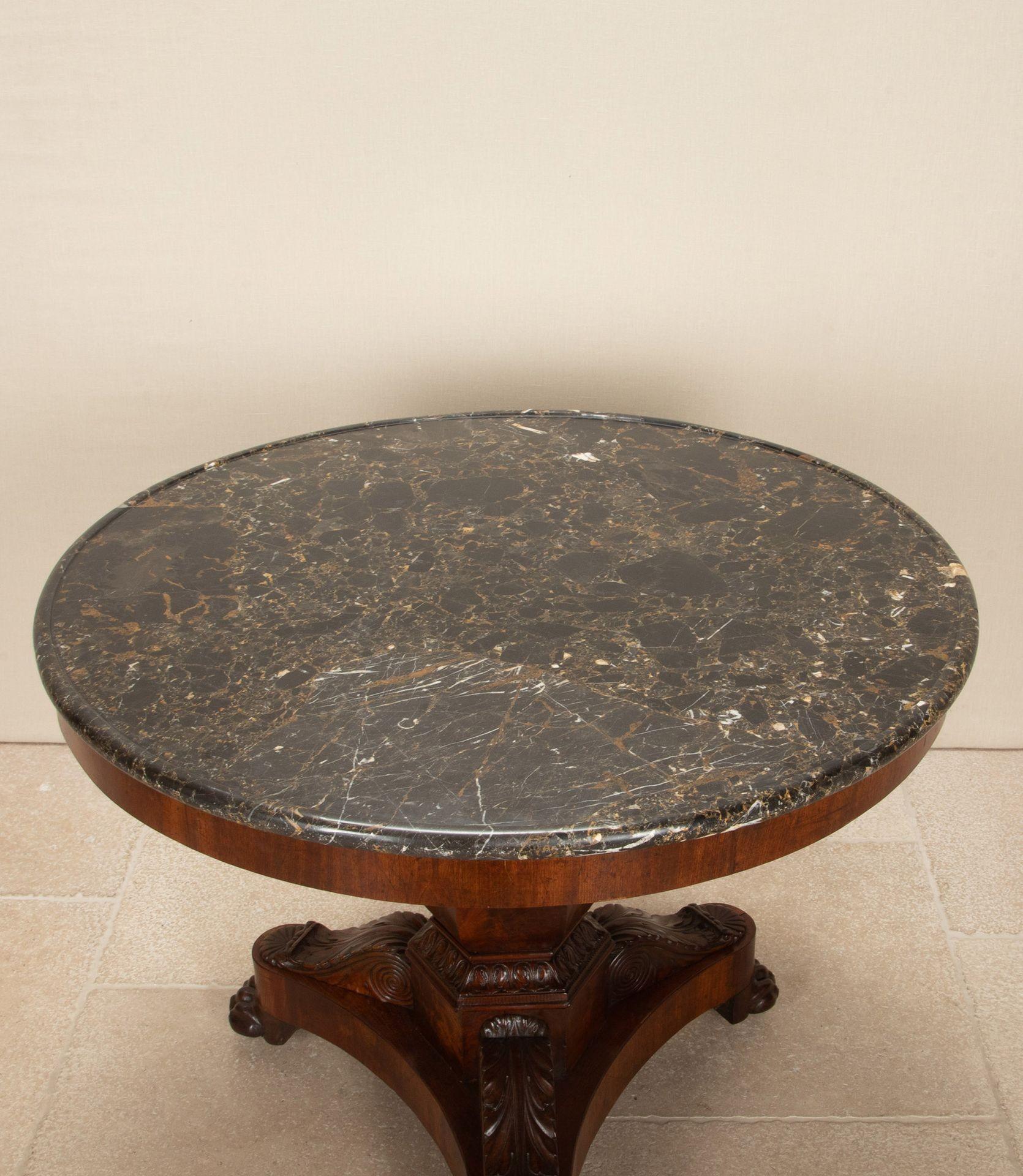 19th Century French Louis Philippe Flame Mahogany Gueridon In Good Condition For Sale In Gloucestershire, GB