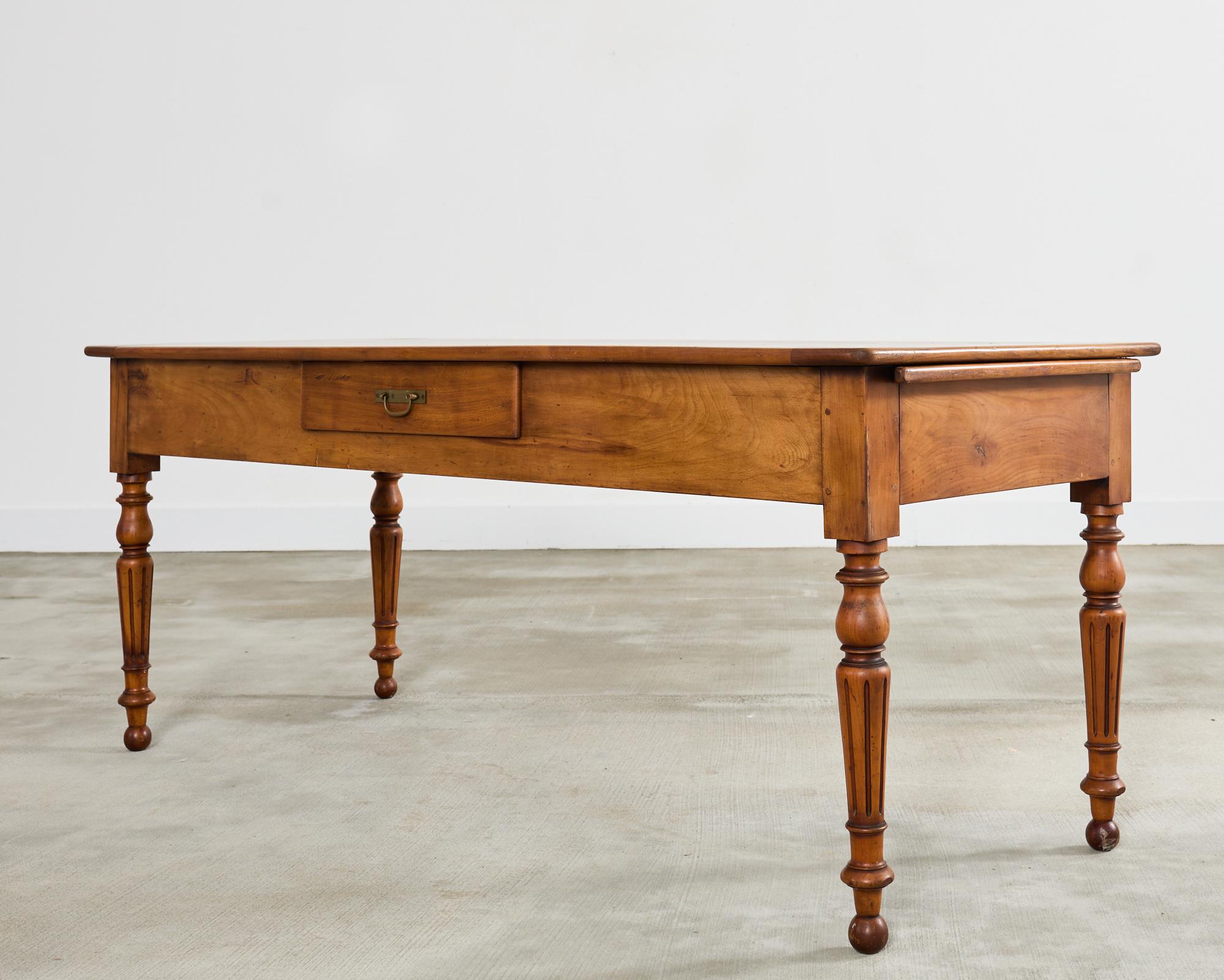 Louis-Philippe Table de ferme Louis Philippe du 19ème siècle en vente