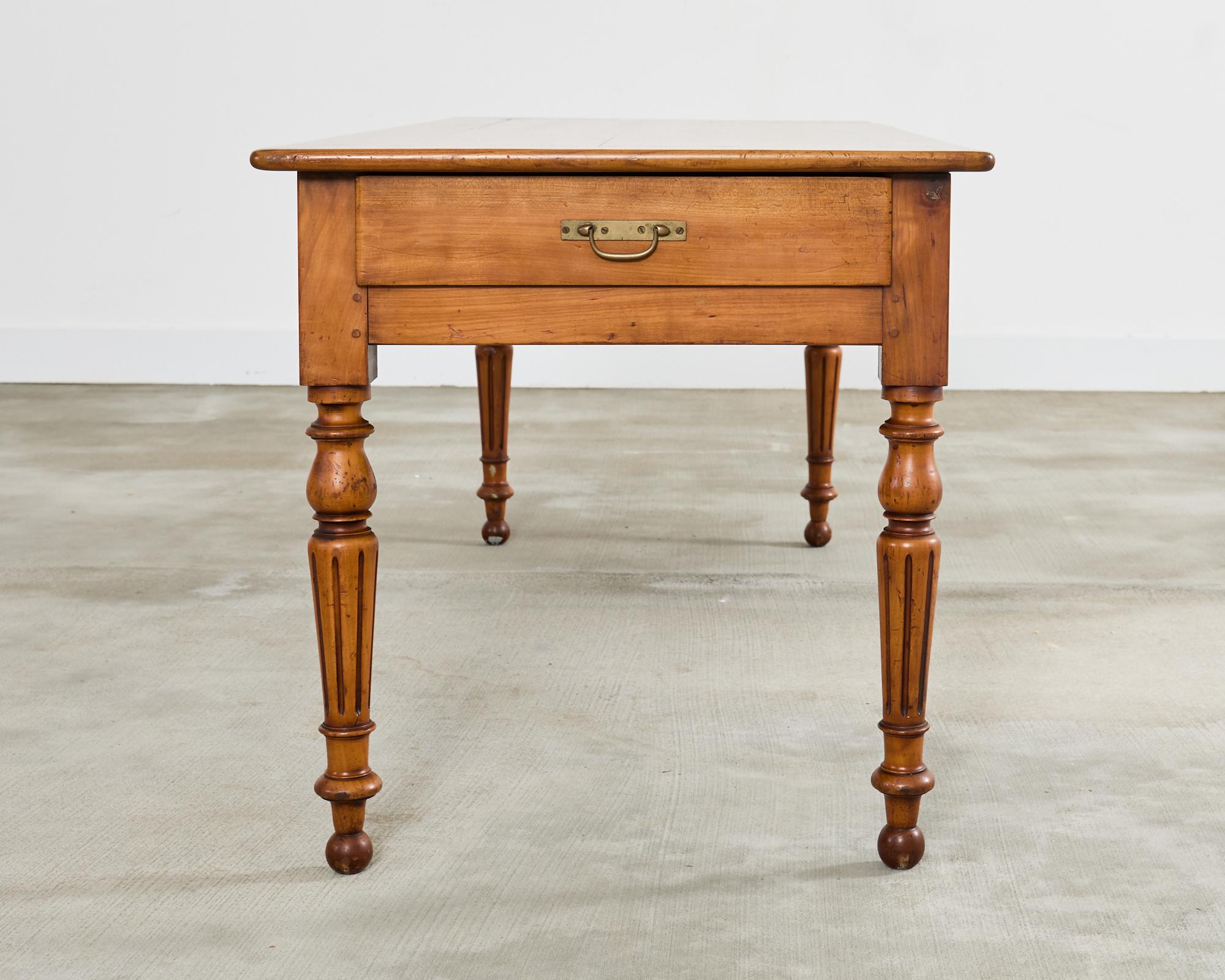 Table de ferme Louis Philippe du 19ème siècle Bon état - En vente à Rio Vista, CA