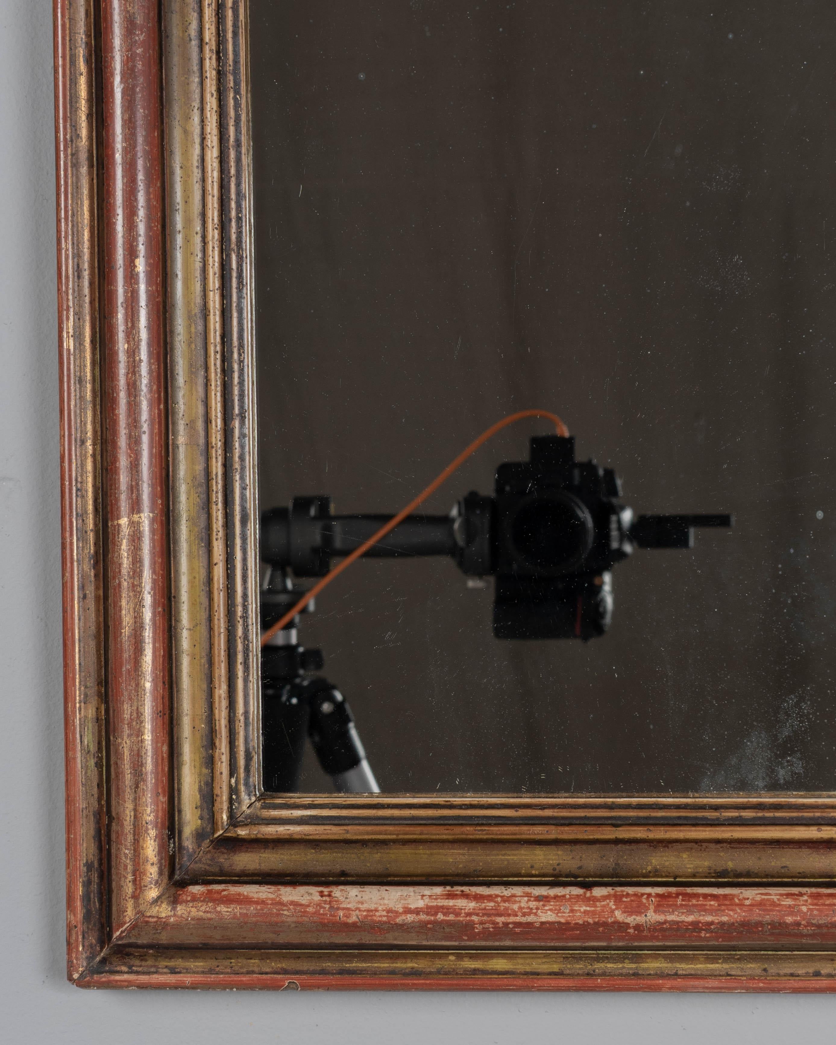 Specchio dorato francese Louis Philippe del XIX secolo 12,5