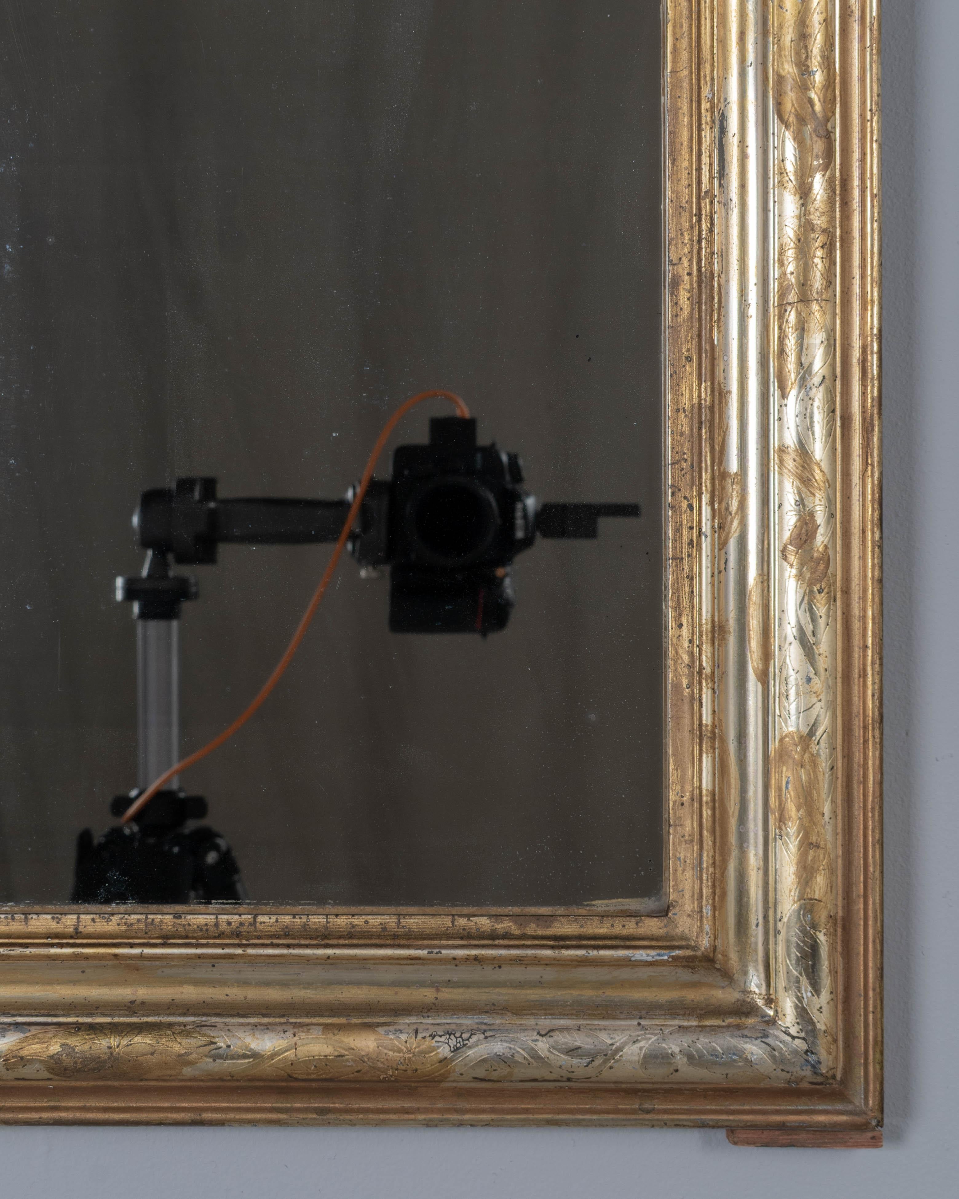 Fait main Miroir doré Louis Philippe du 19ème siècle 20.5 