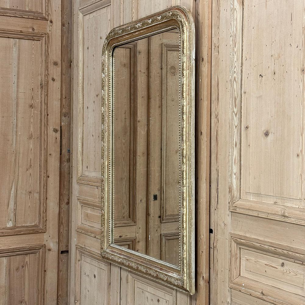 Miroir doré Louis Philippe français du 19ème siècle en vente 8