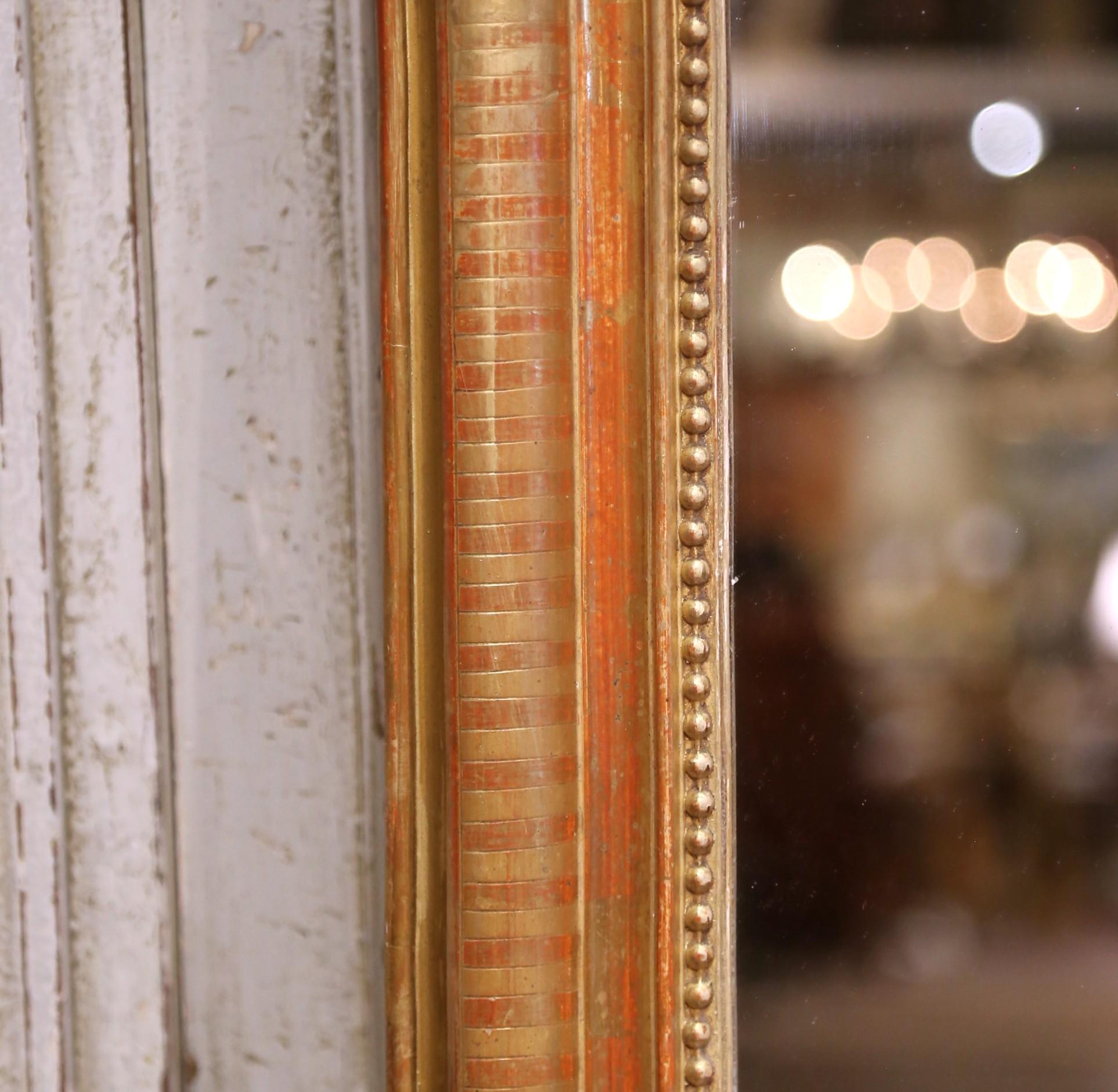 19th Century French Louis Philippe Giltwood Mirror with Engraved Stripe Decor In Excellent Condition For Sale In Dallas, TX