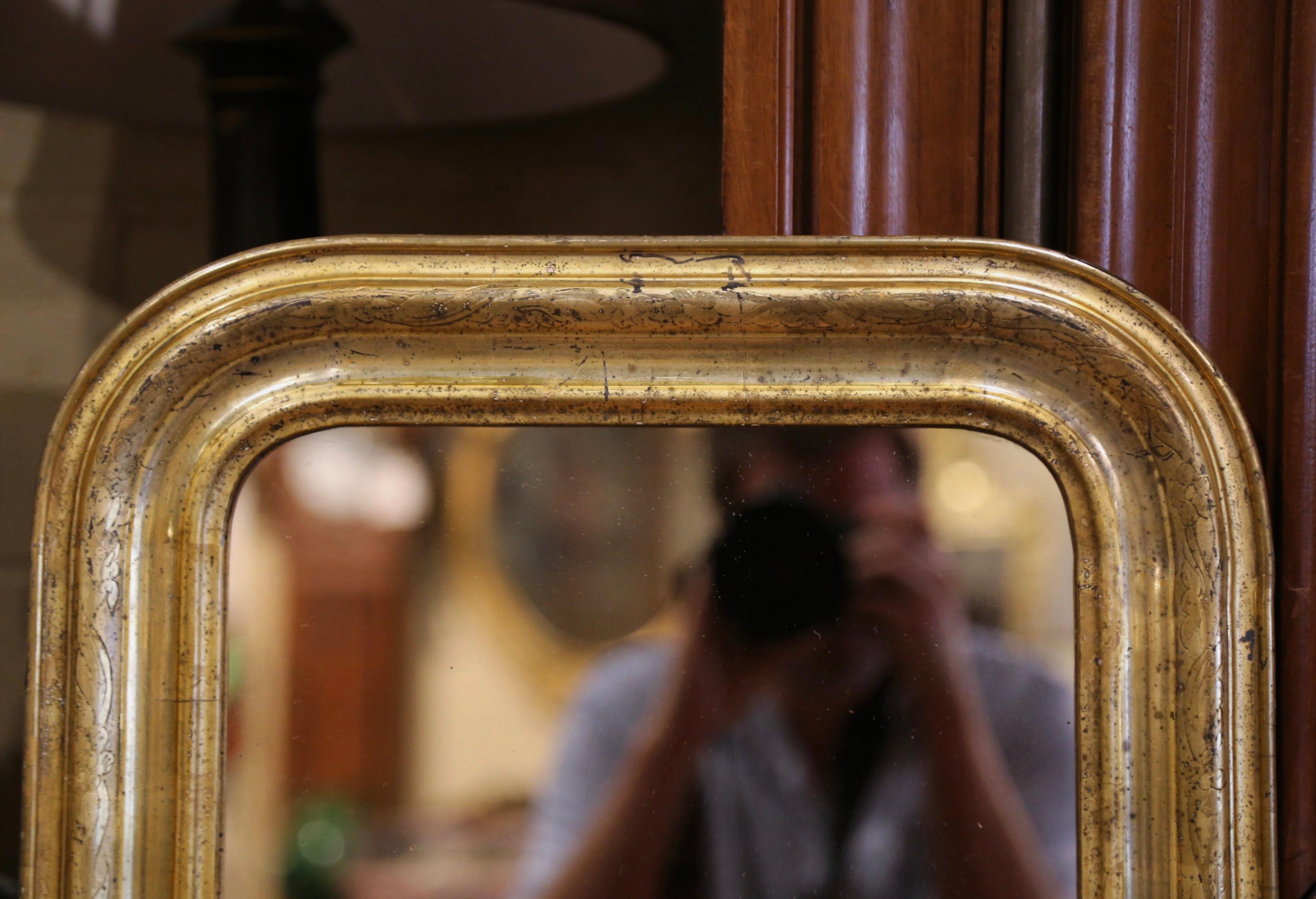 Hand-Carved 19th Century French Louis Philippe Giltwood Mirror with Floral Decor For Sale