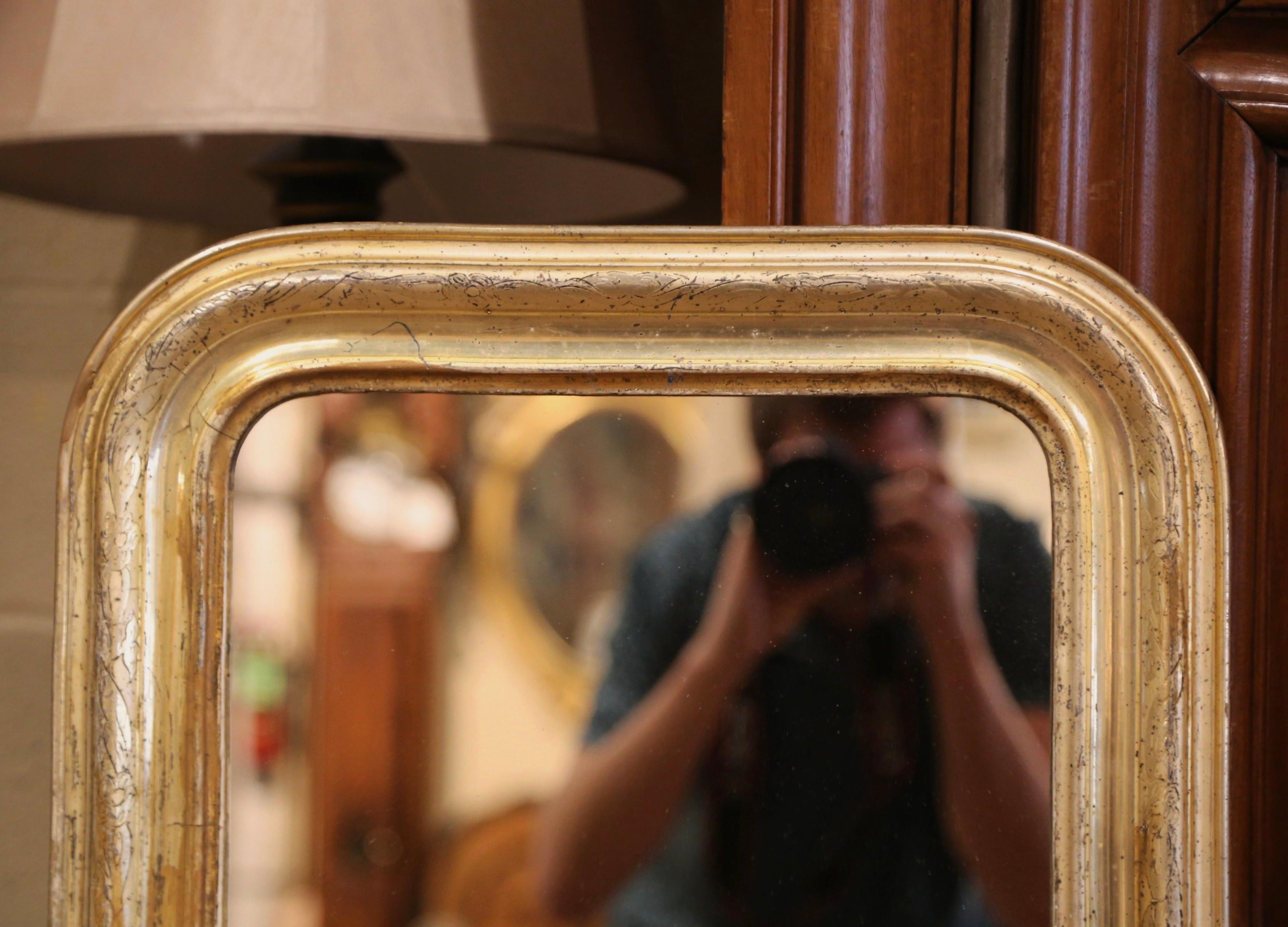19th Century French Louis Philippe Giltwood Mirror with Floral Decor In Excellent Condition In Dallas, TX