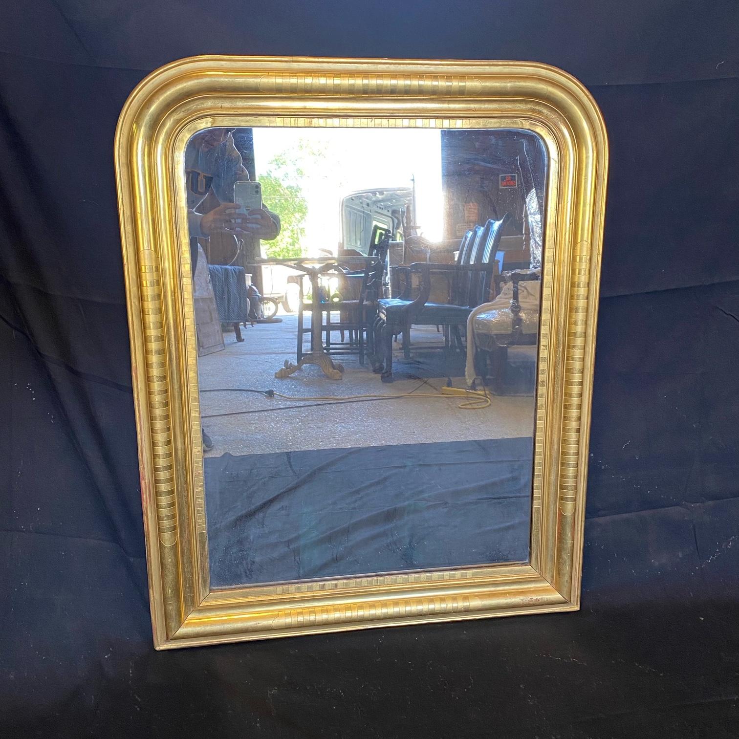  19th Century French Louis Philippe Gold Leaf Giltwood Mirror For Sale 13