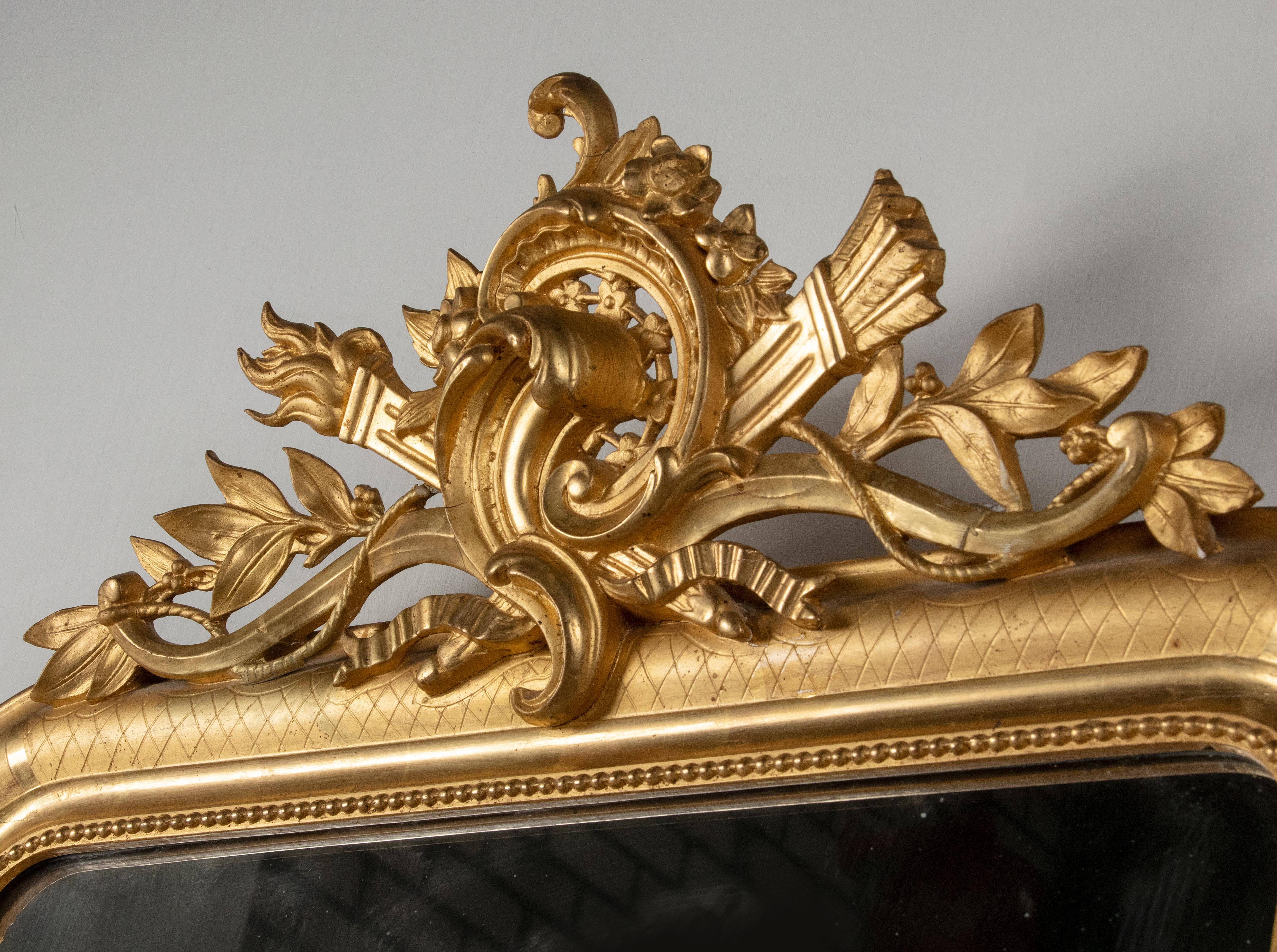 Miroir Louis Philippe français du 19ème siècle à feuilles d'or en vente 6