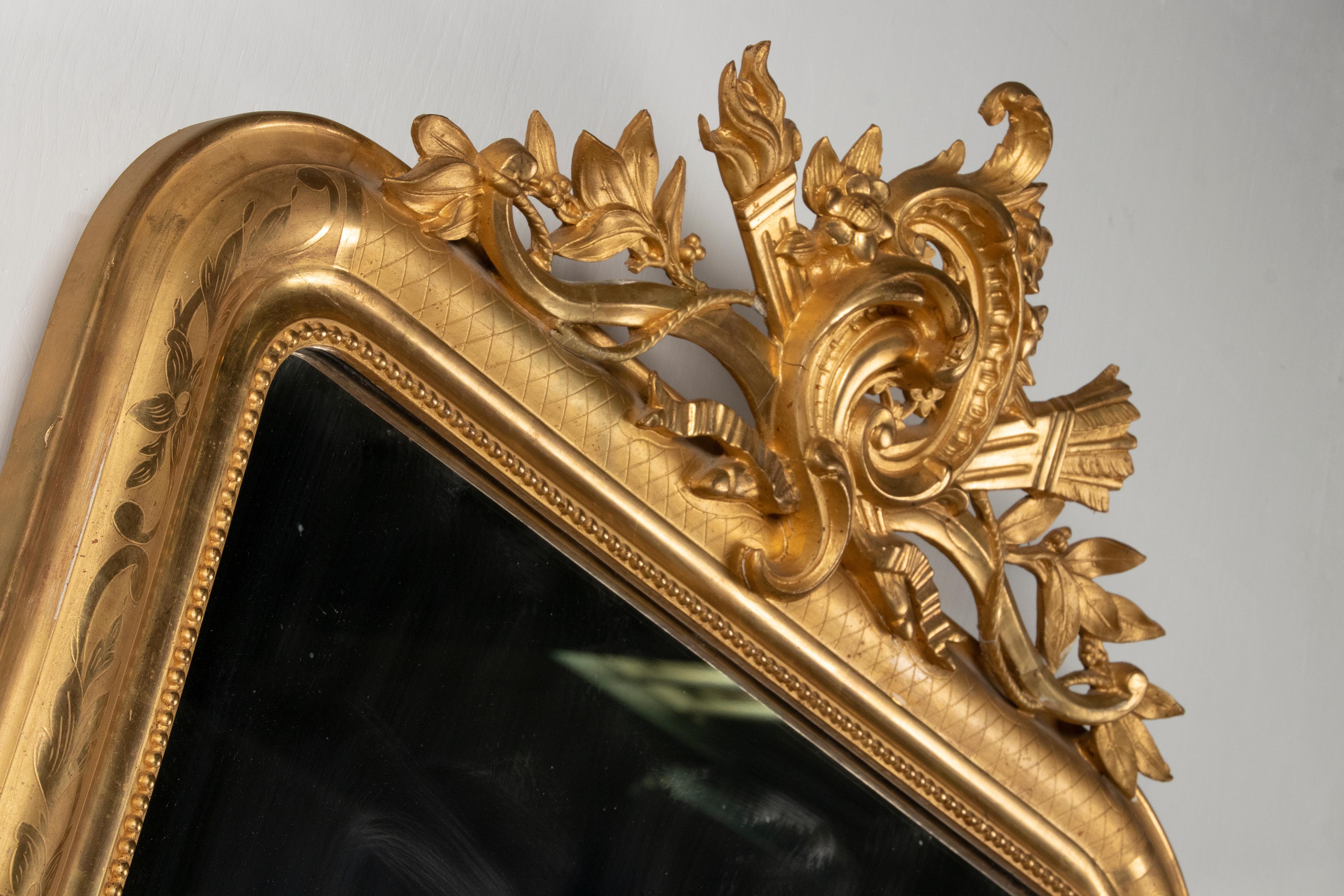 Miroir Louis Philippe français du 19ème siècle à feuilles d'or en vente 8