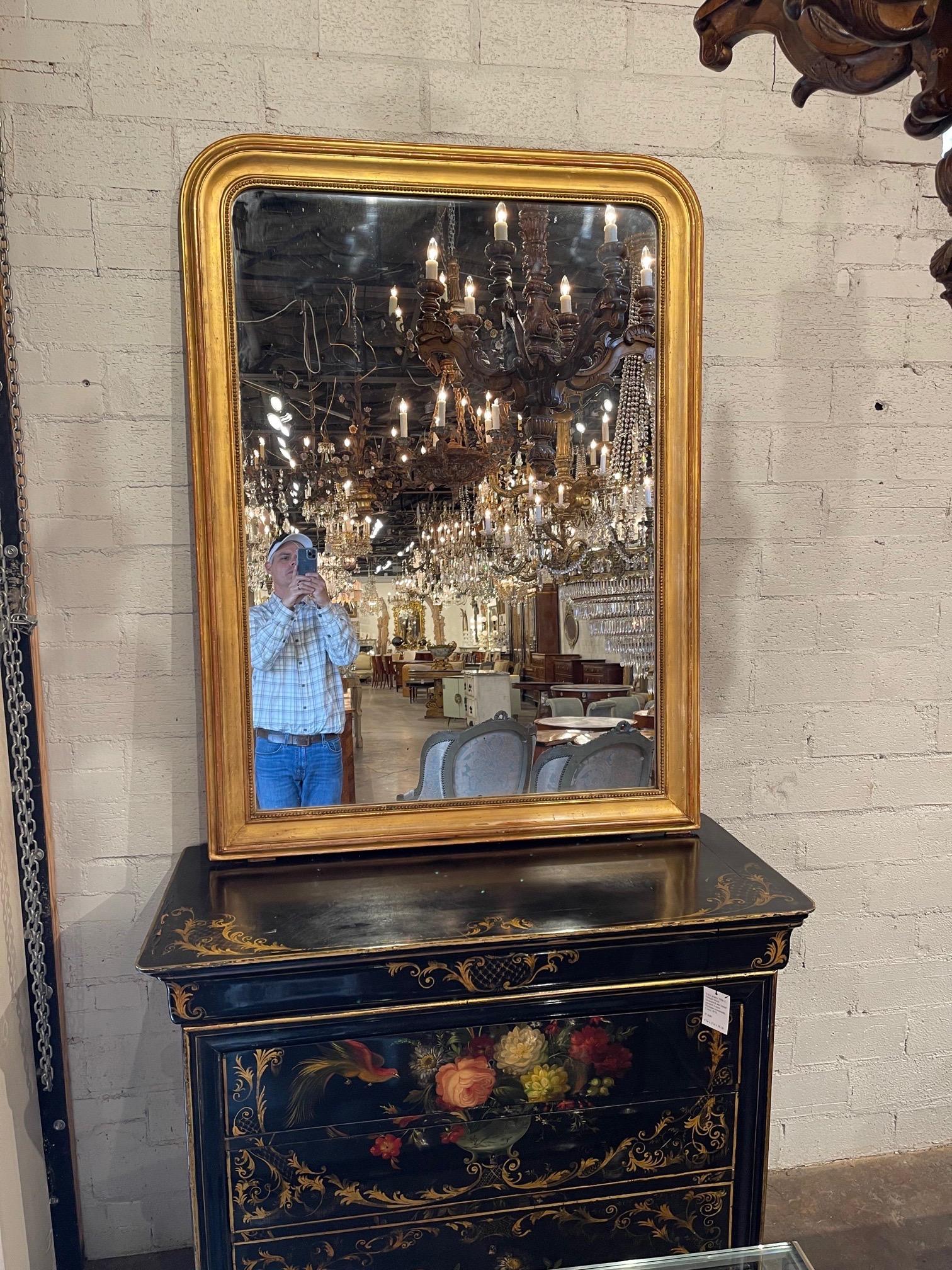 Beautiful 19th century French gold gilt Louis Philippe mirror. A lovely classic that mixes well with a variety of decors!