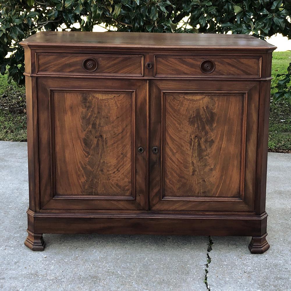 19th Century French Louis Philippe Mahogany Buffet In Good Condition In Dallas, TX