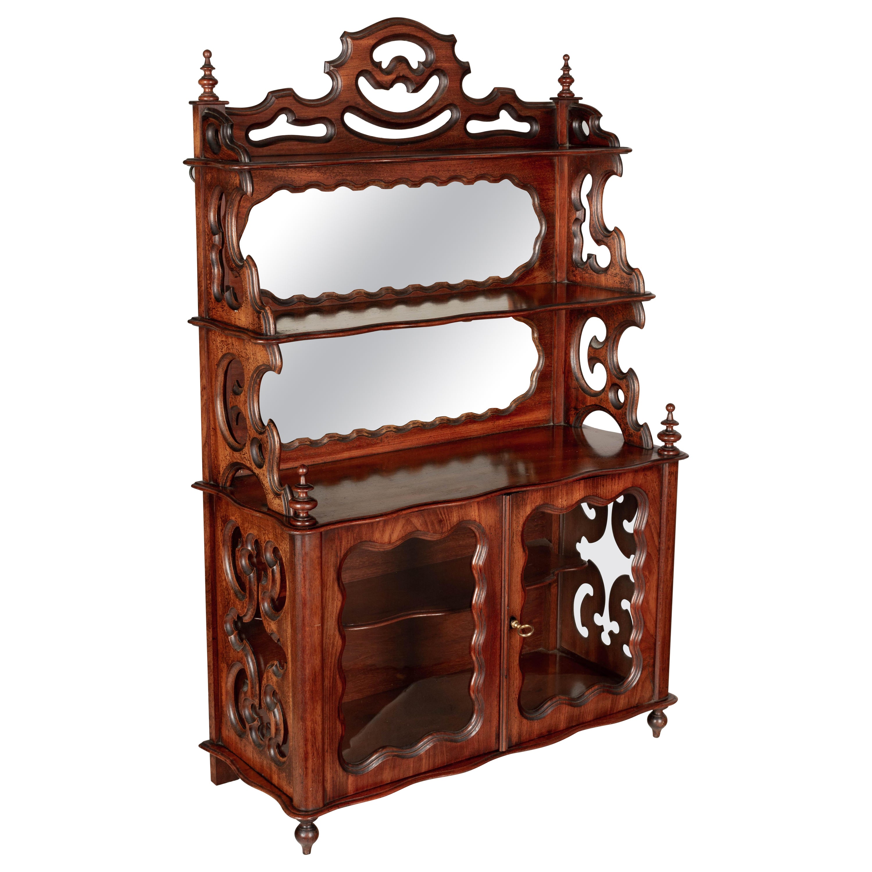 Vitrina francesa de caoba Louis Philippe del siglo XIX
