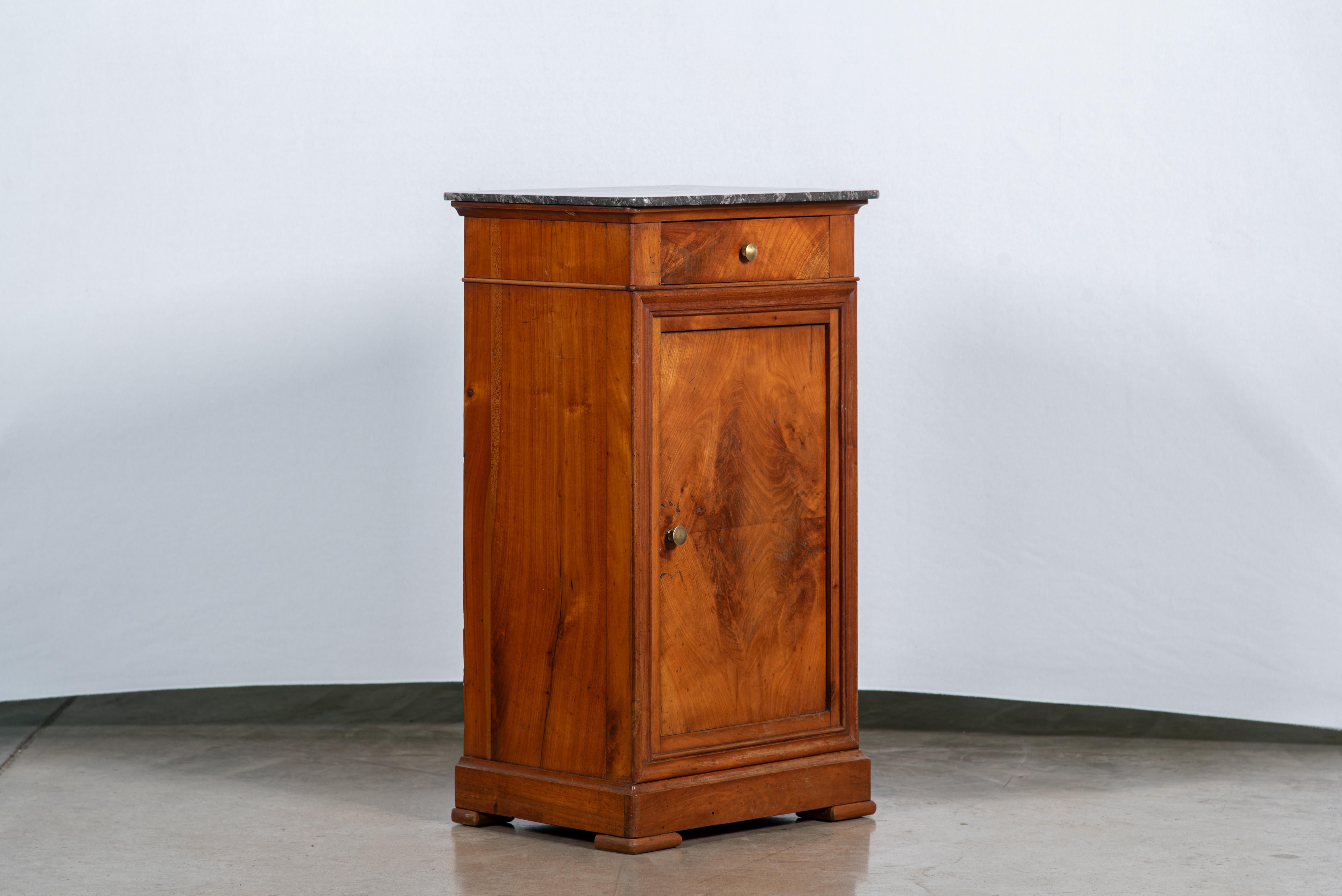 Cherry 19th Century French Louis Philippe Nightstand Table For Sale