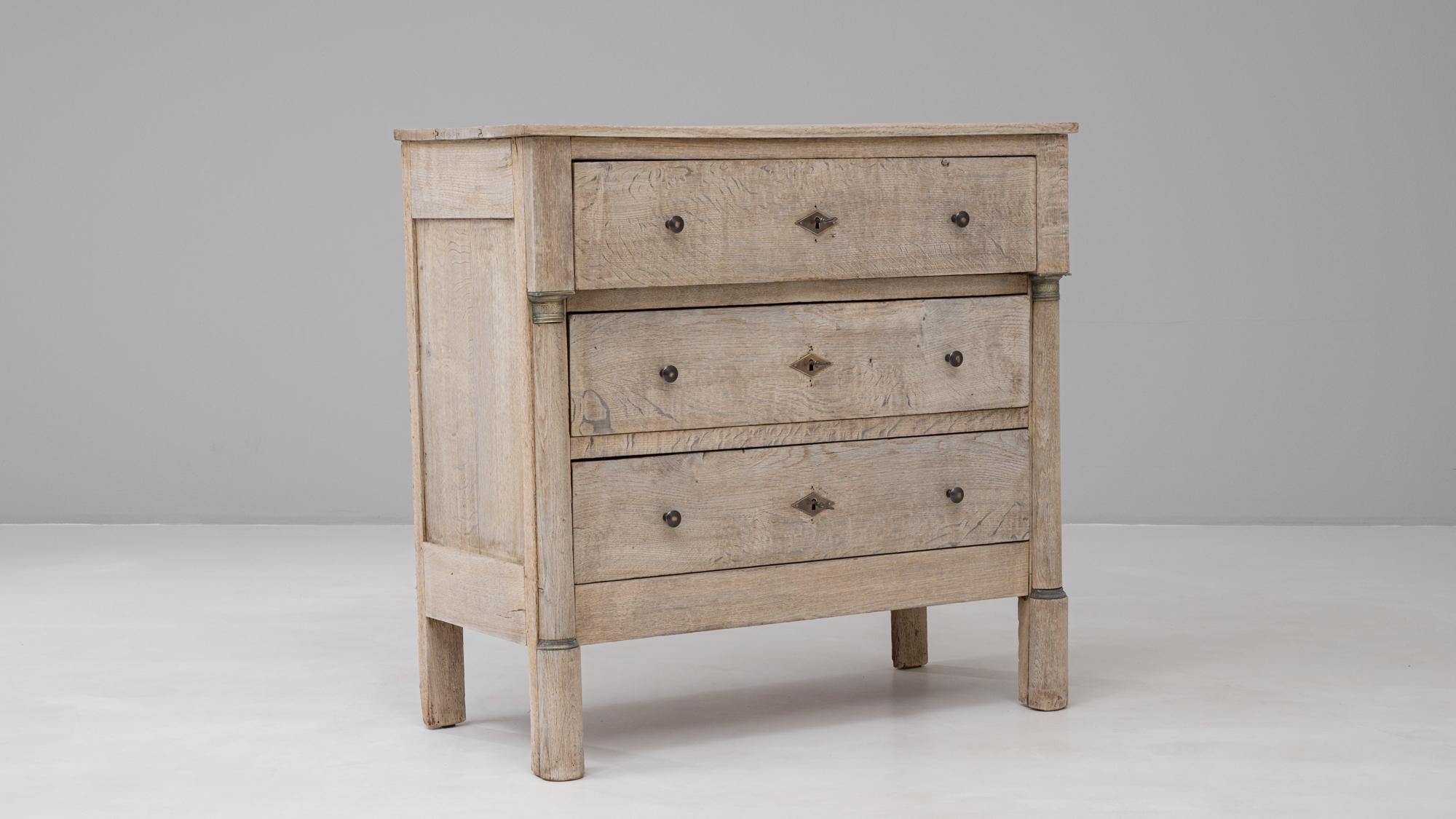 19th Century French Louis Philippe Oak Chest of Drawers in vendita 3