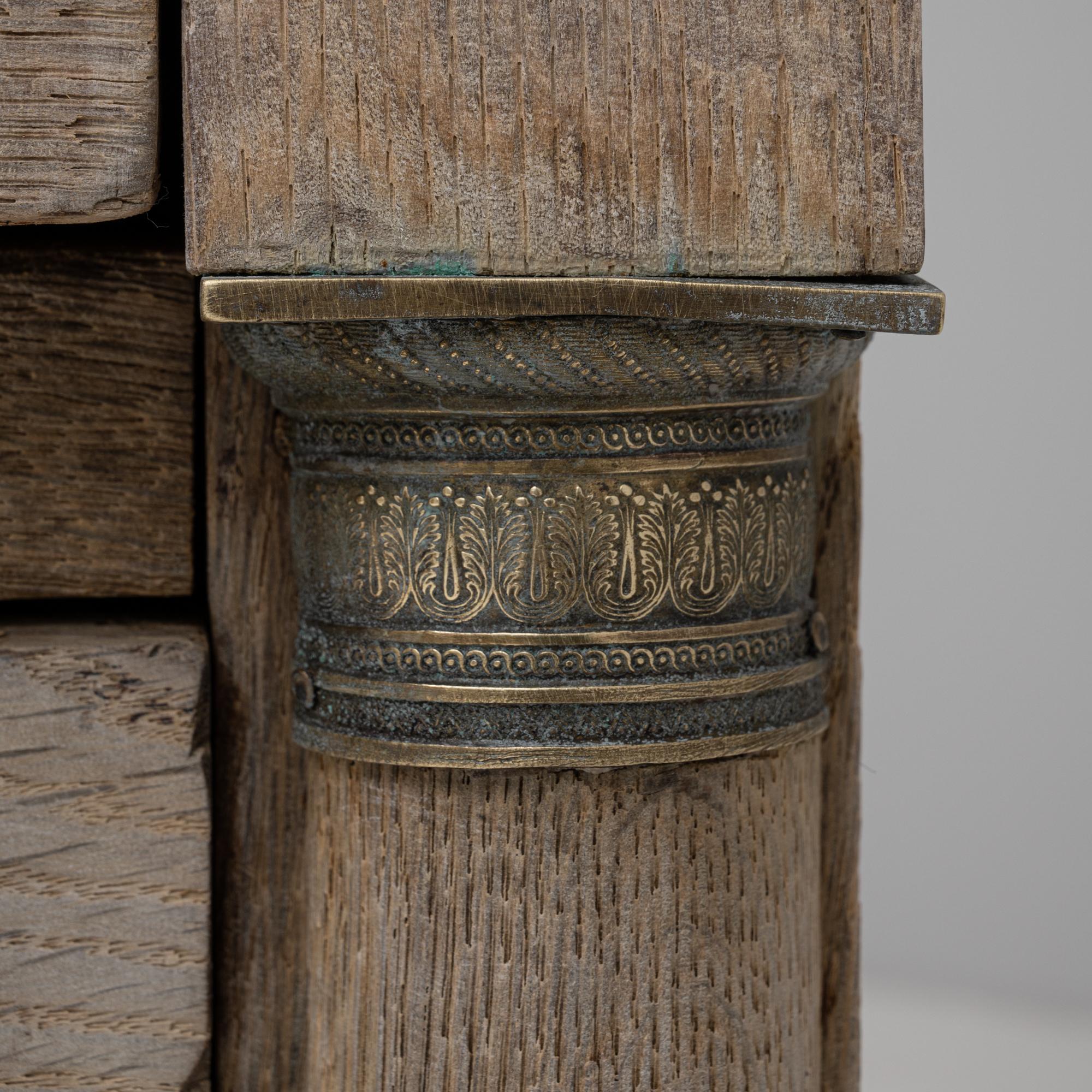 19th Century French Louis Philippe Oak Chest of Drawers in vendita 6