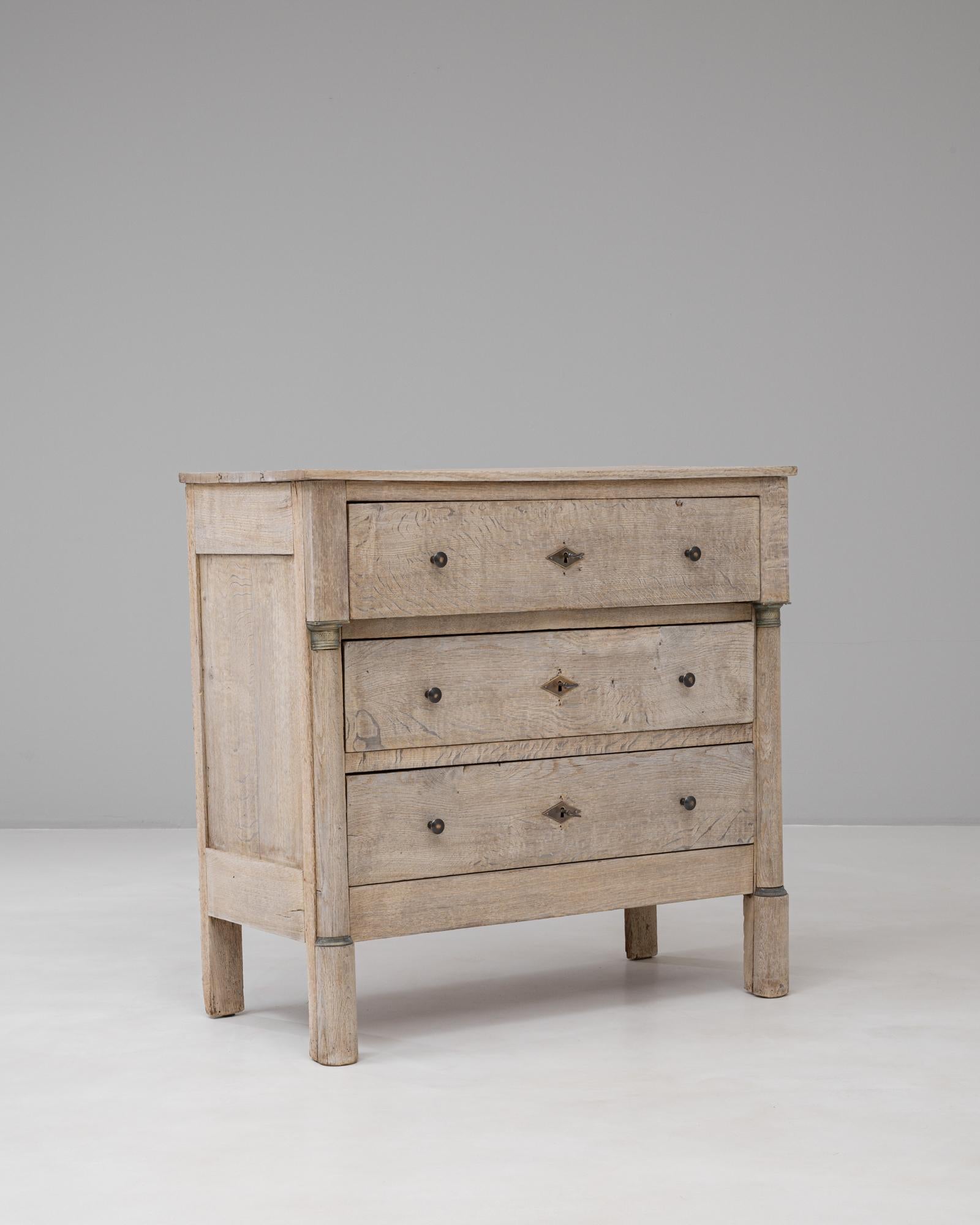 19th Century French Louis Philippe Oak Chest of Drawers in vendita 2