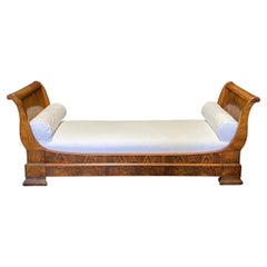 Antique 19th Century French Louis Philippe or Empire Style Burled Walnut Daybed