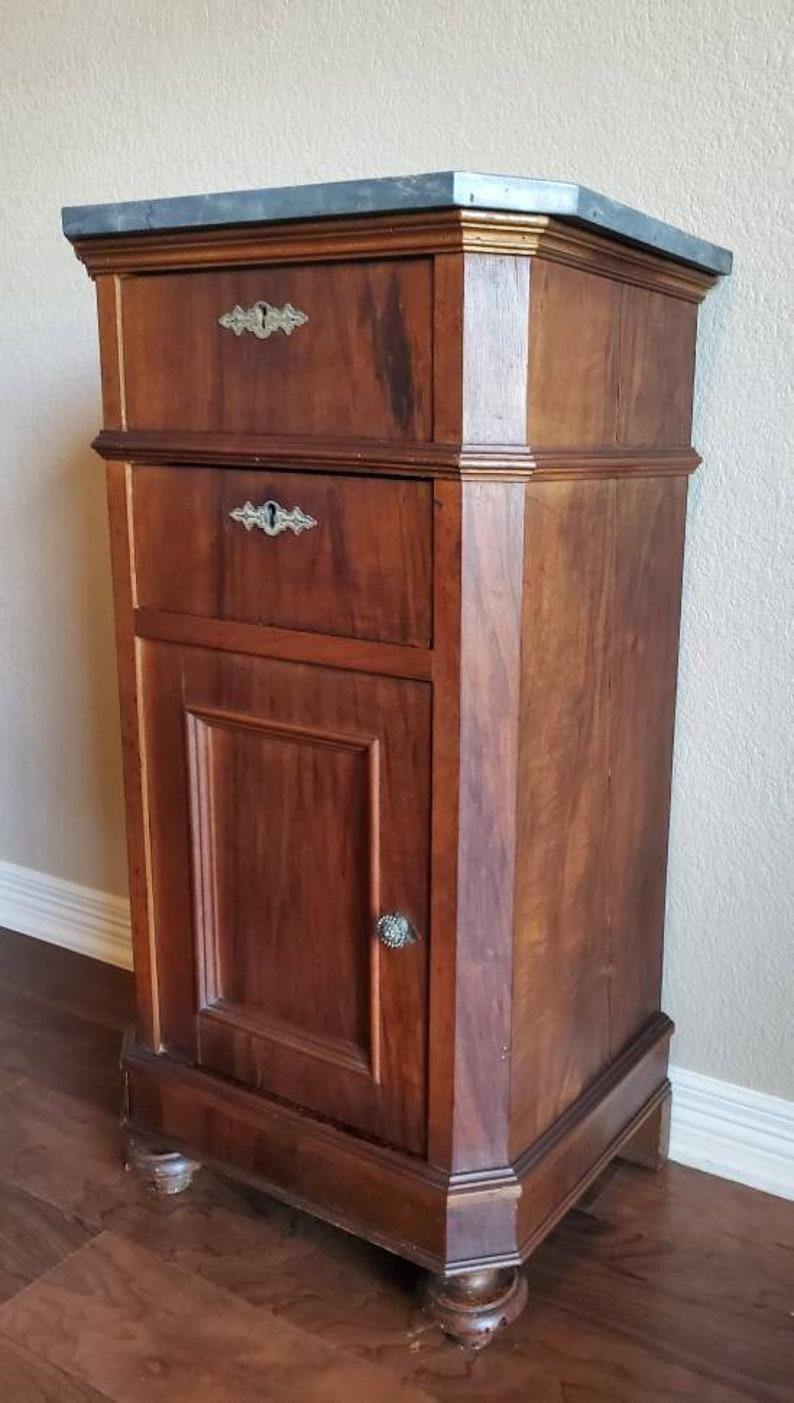 19th Century French Louis Philippe Period Bedside Cabinet  In Good Condition For Sale In Forney, TX